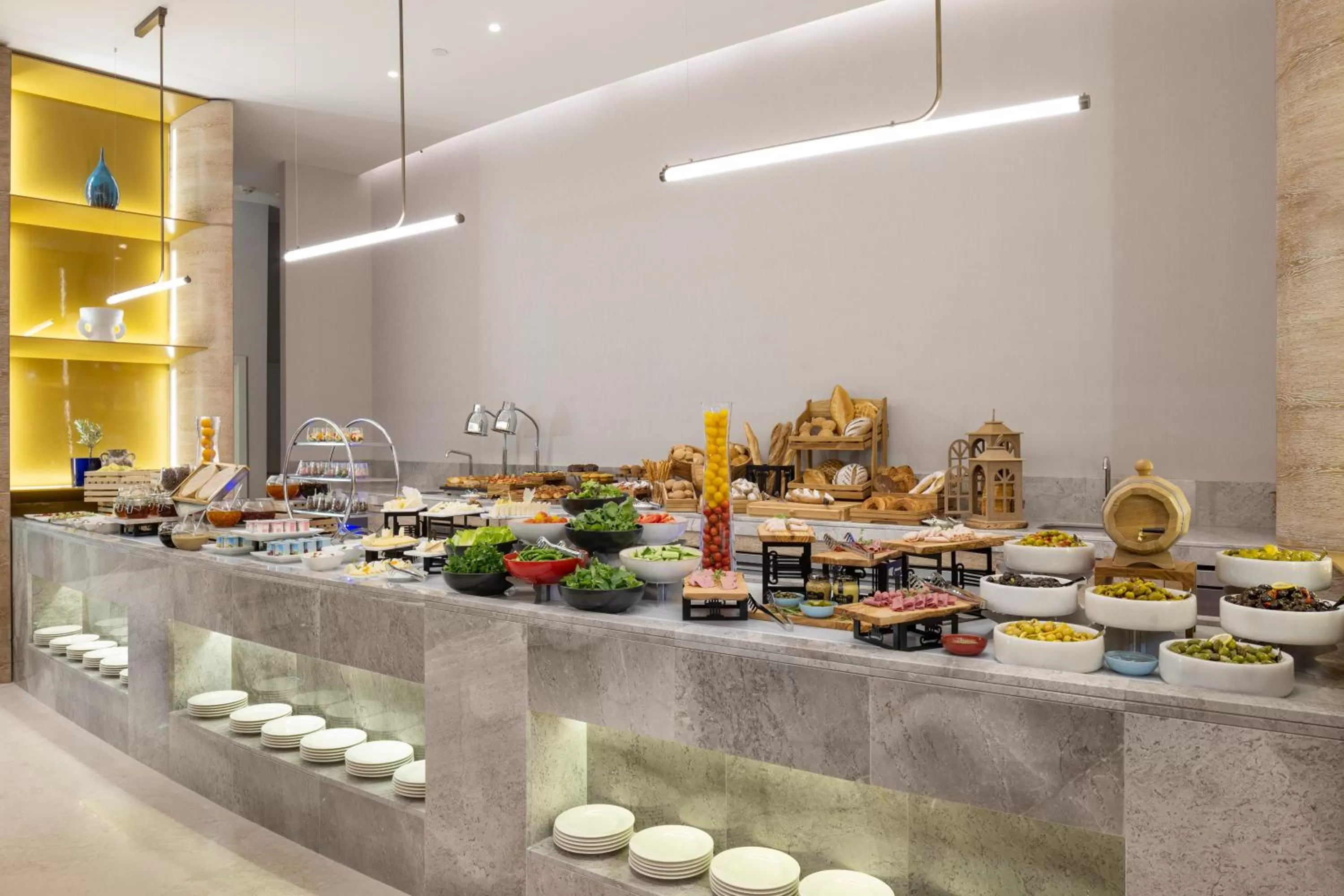 Buffet breakfast in Hyatt Regency Izmir IstinyePark