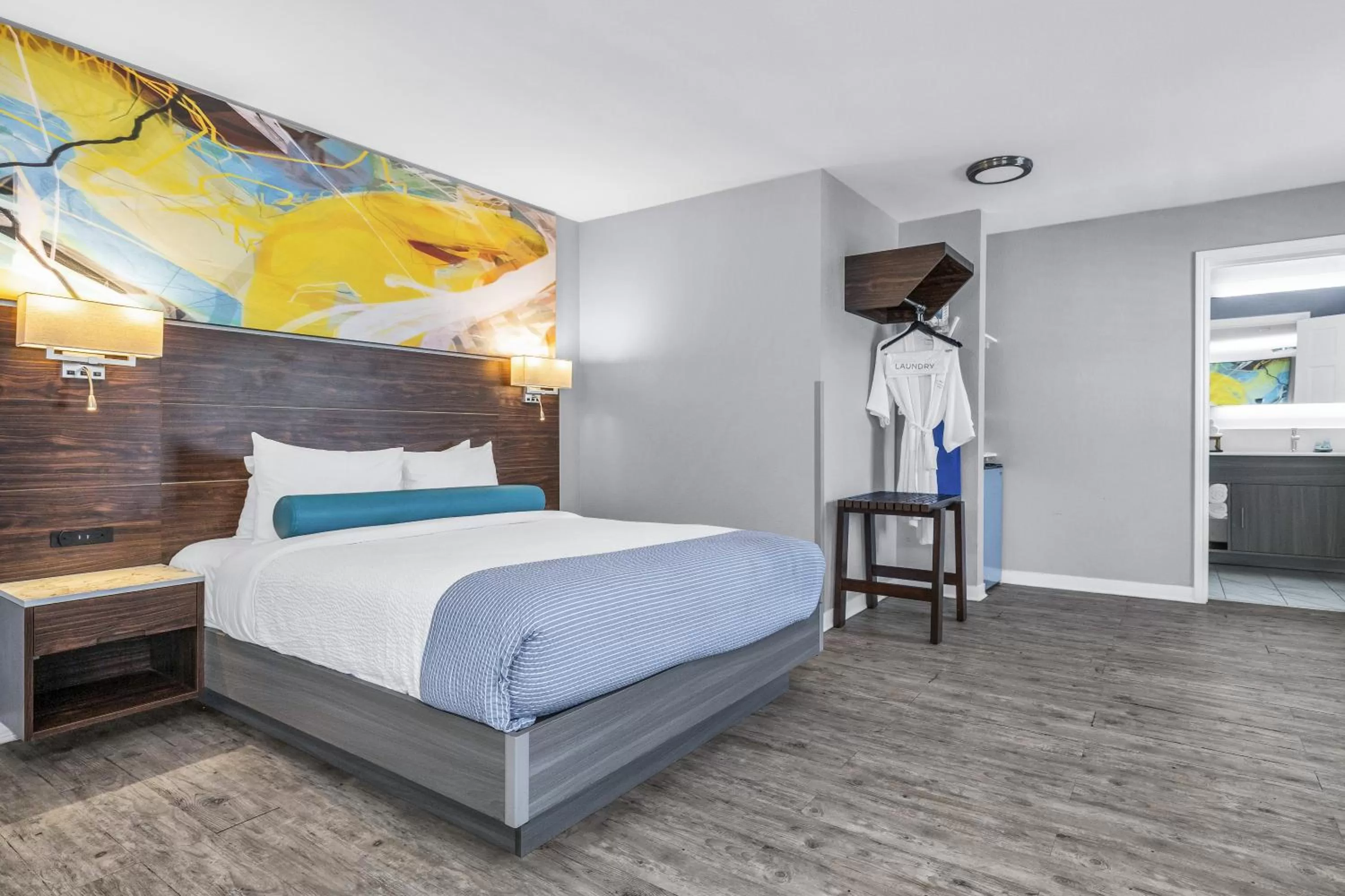 Bed in Inn at Rockaway San Francisco Pacifica