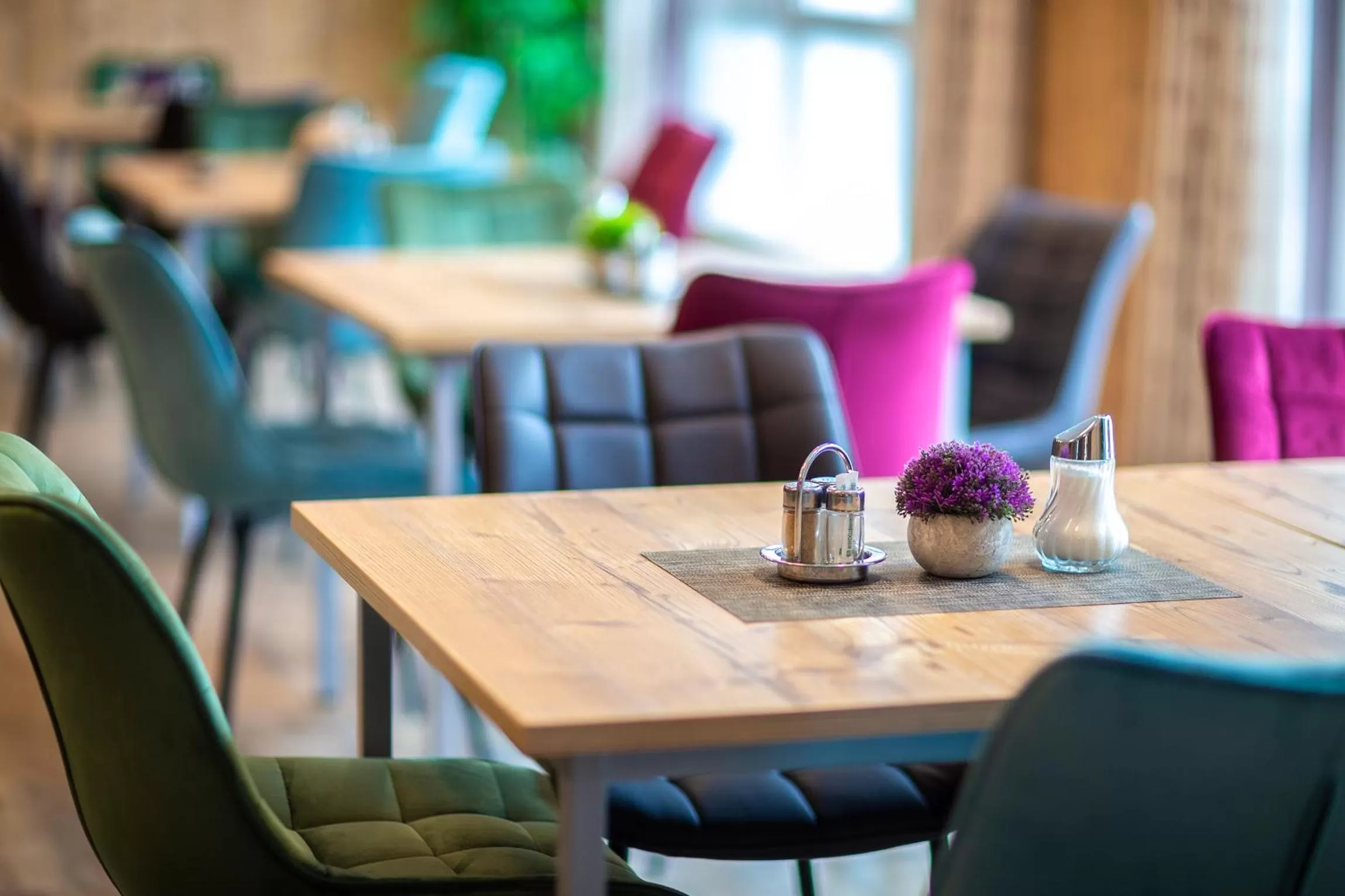 Restaurant/places to eat in AlpenParks Hotel MONTANA