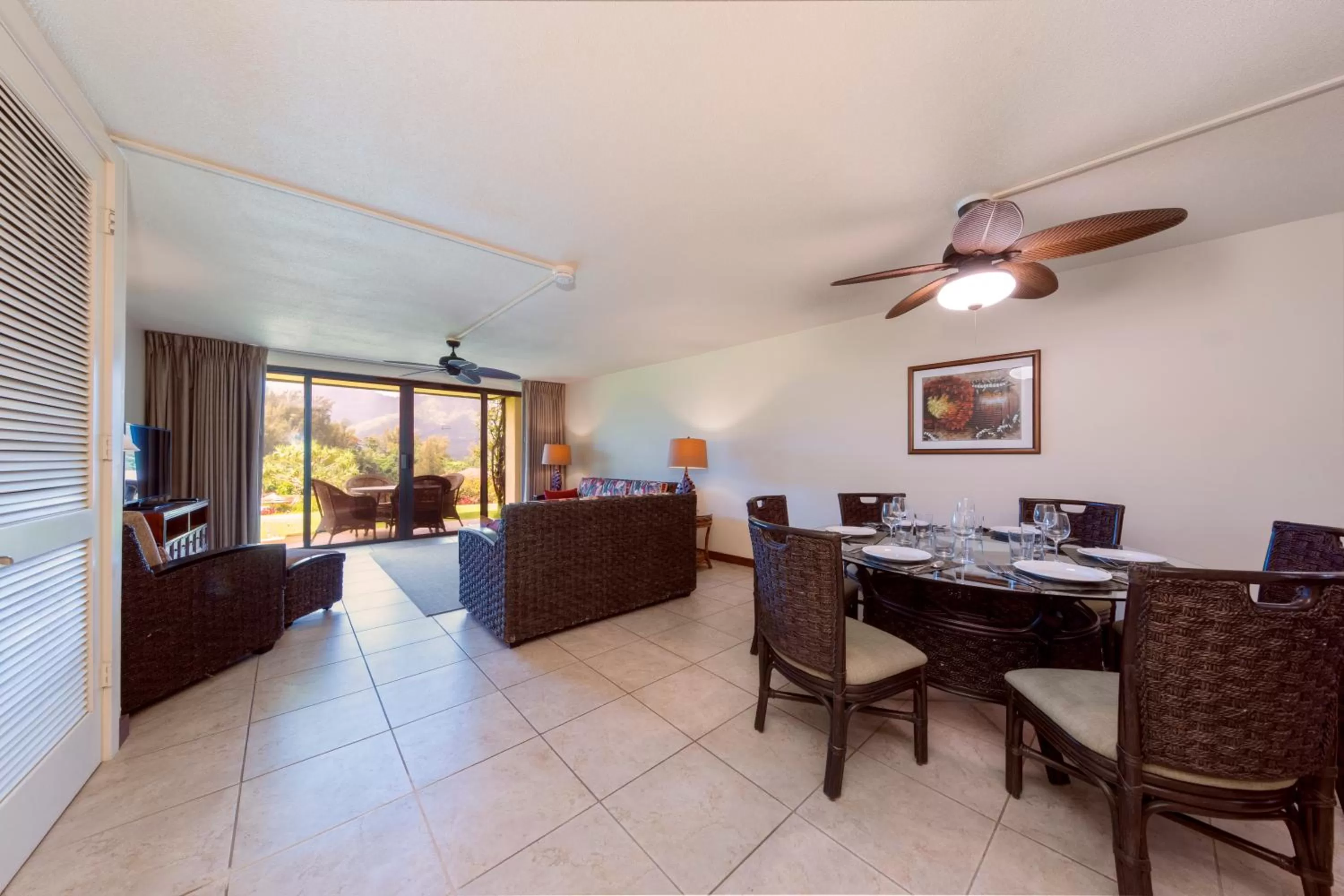 Living room in Hanalei Bay Resort