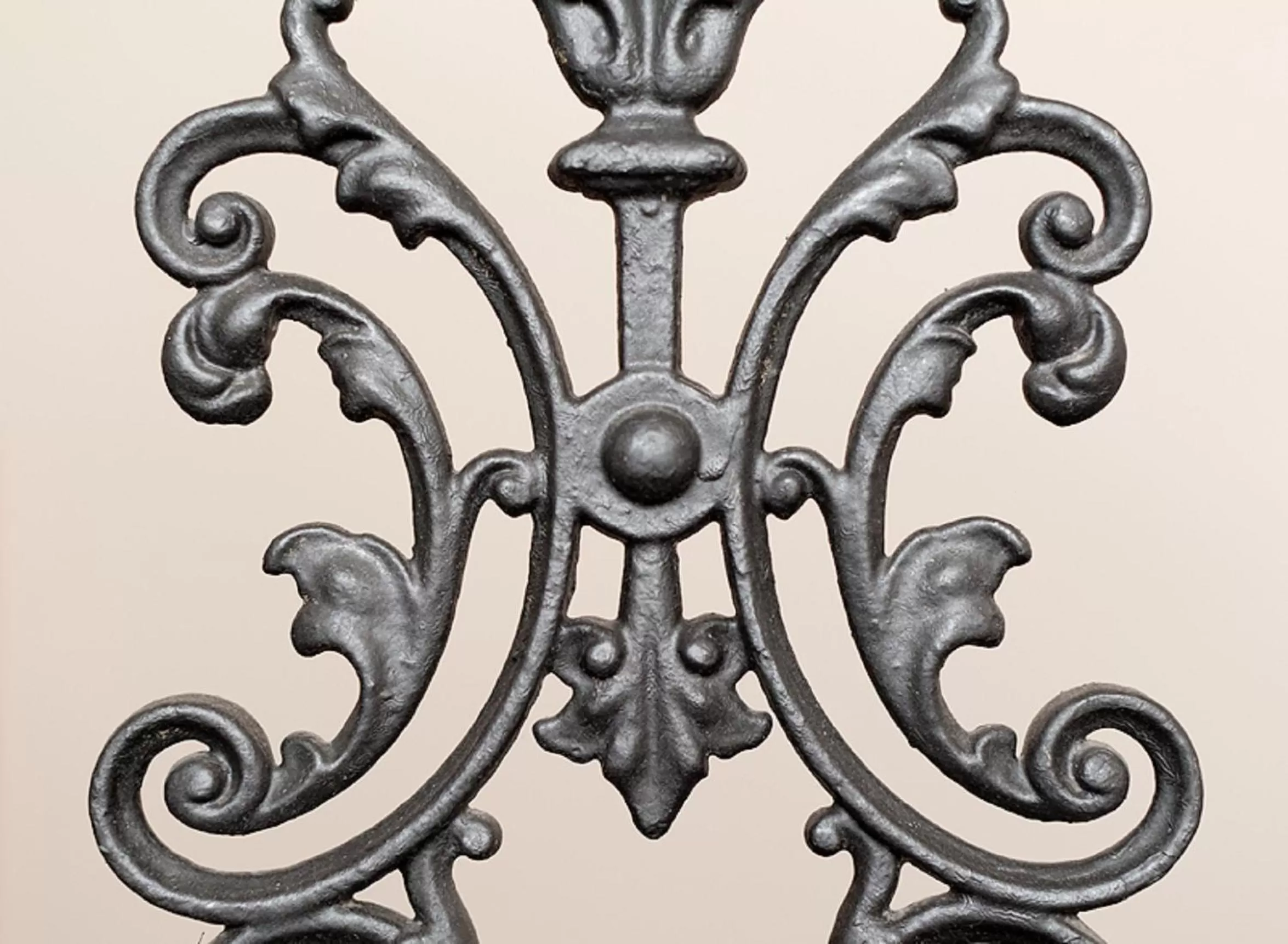 Decorative detail in Alqush Downtown Hotel