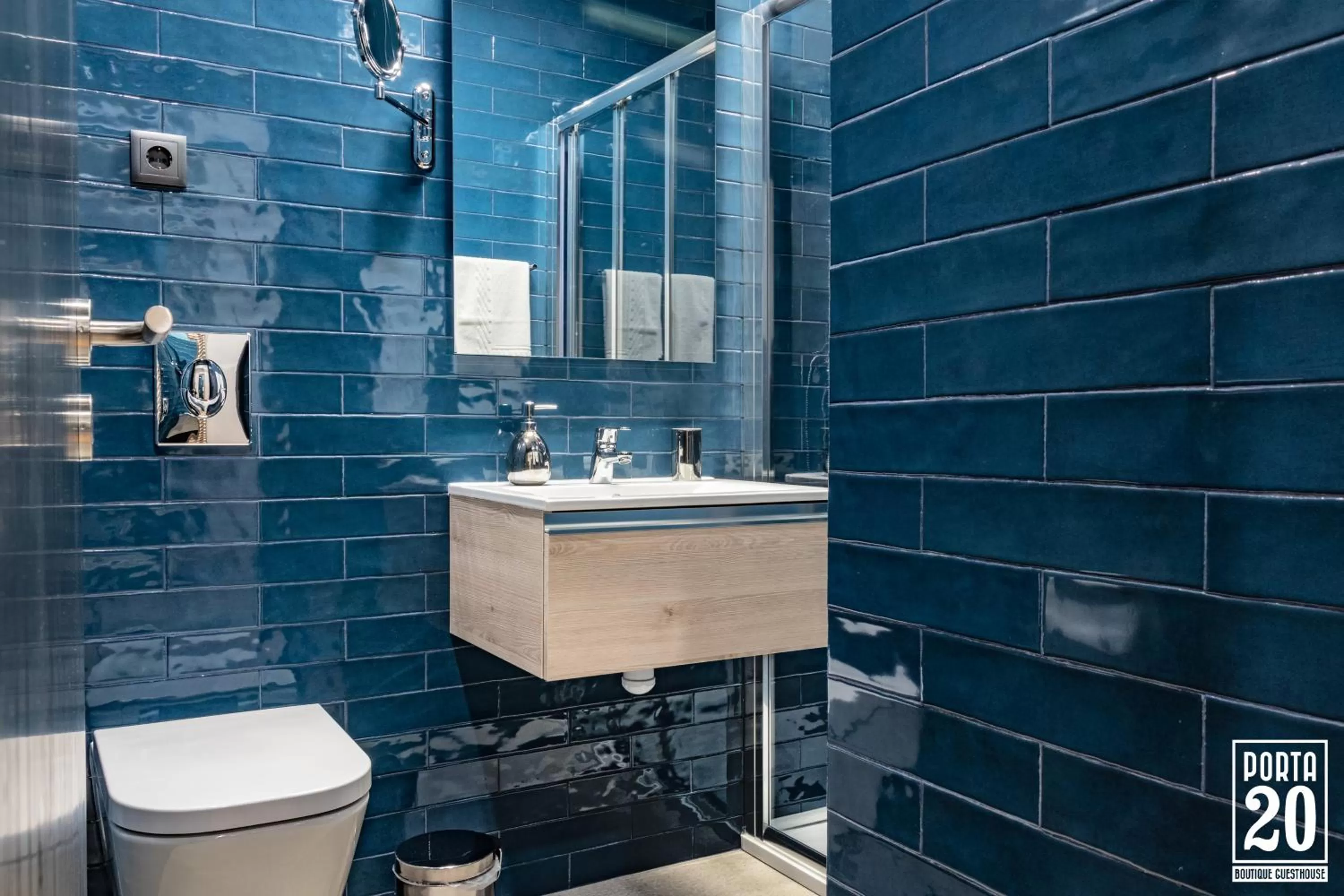 Shower in Porta 20 Boutique Guesthouse