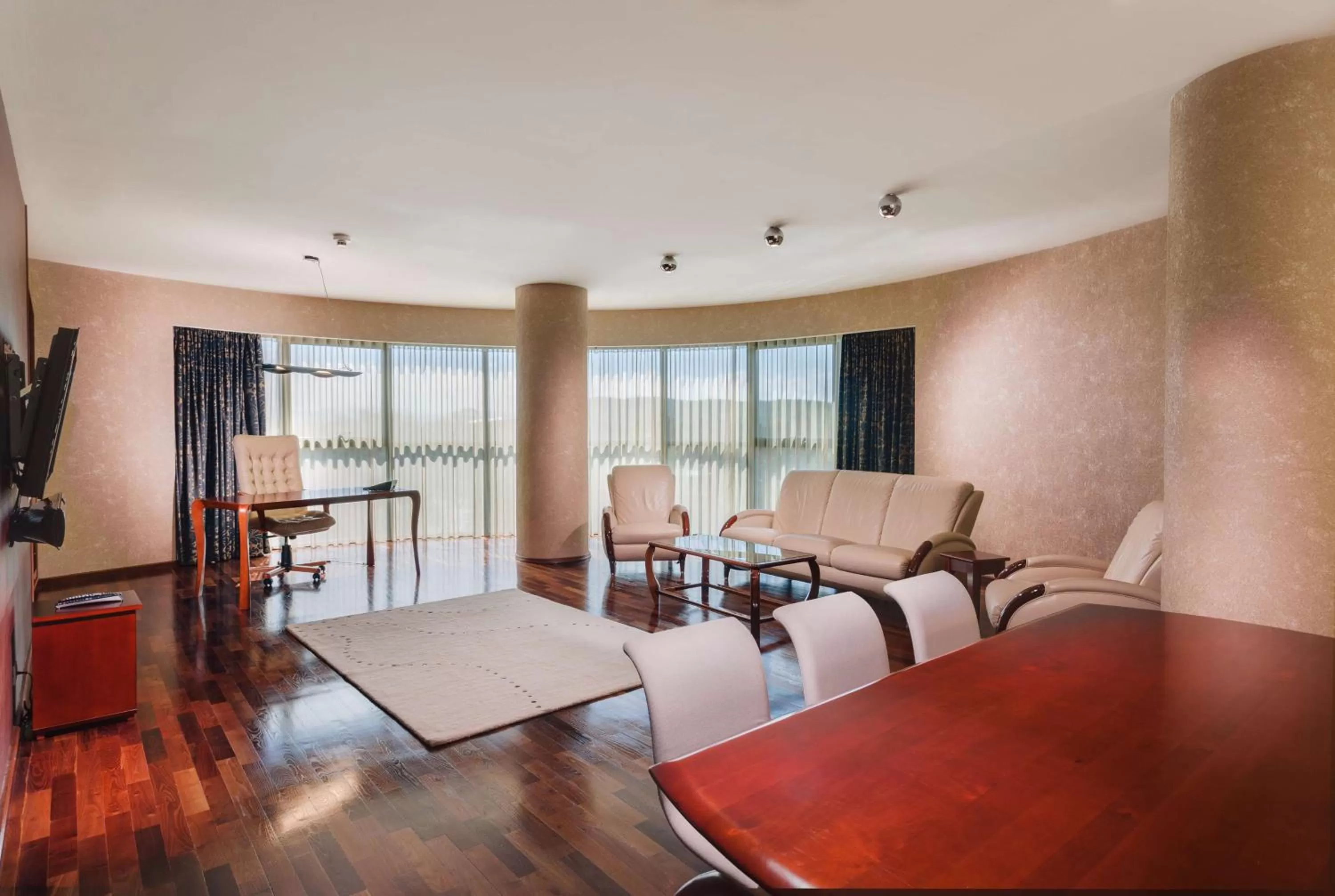 Living room in DoubleTree by Hilton Hotel Cluj - City Plaza