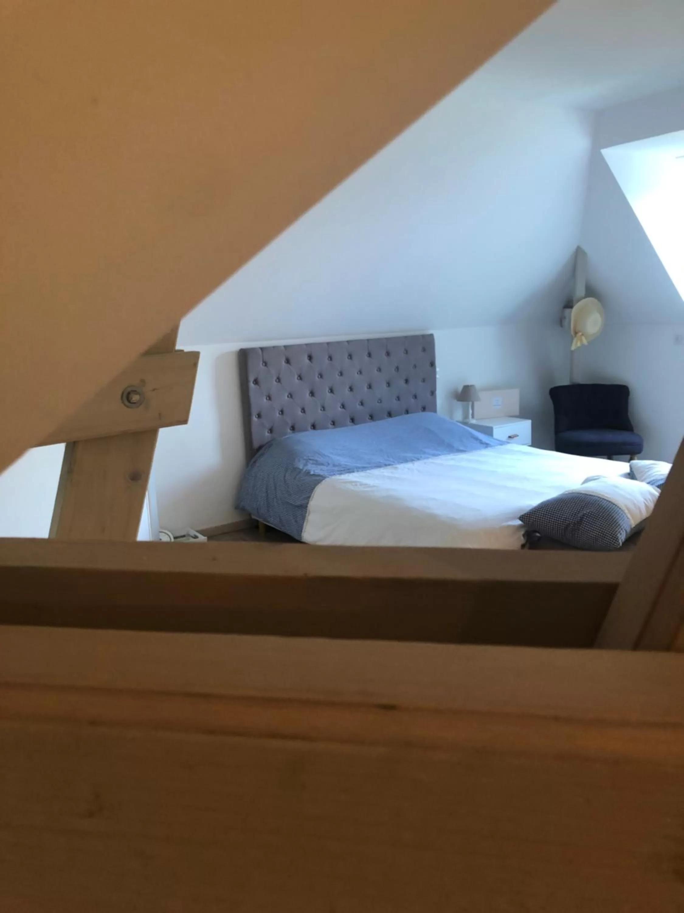 Bed in Villa MY le Mans