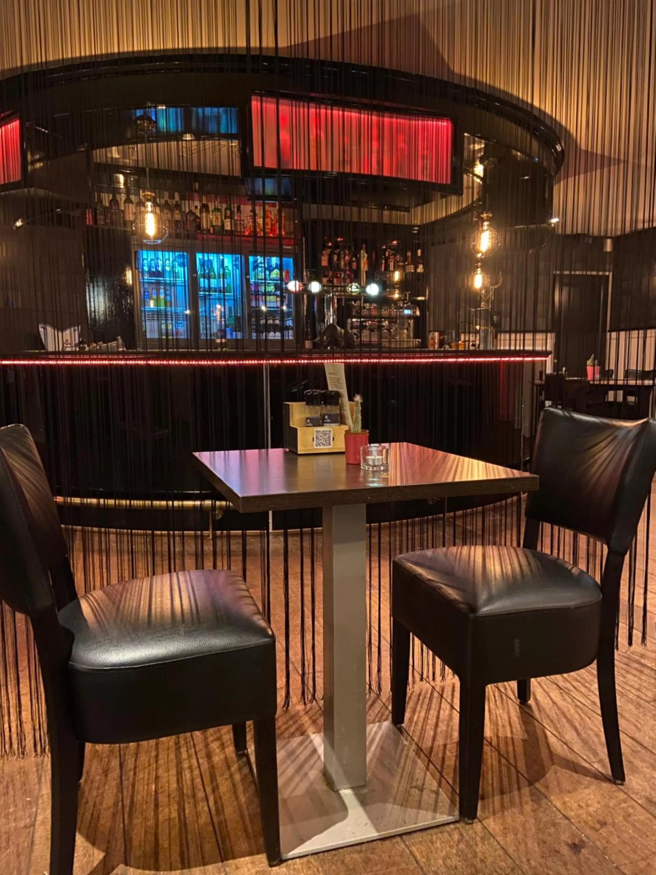 Restaurant/places to eat in Hotel Buenos