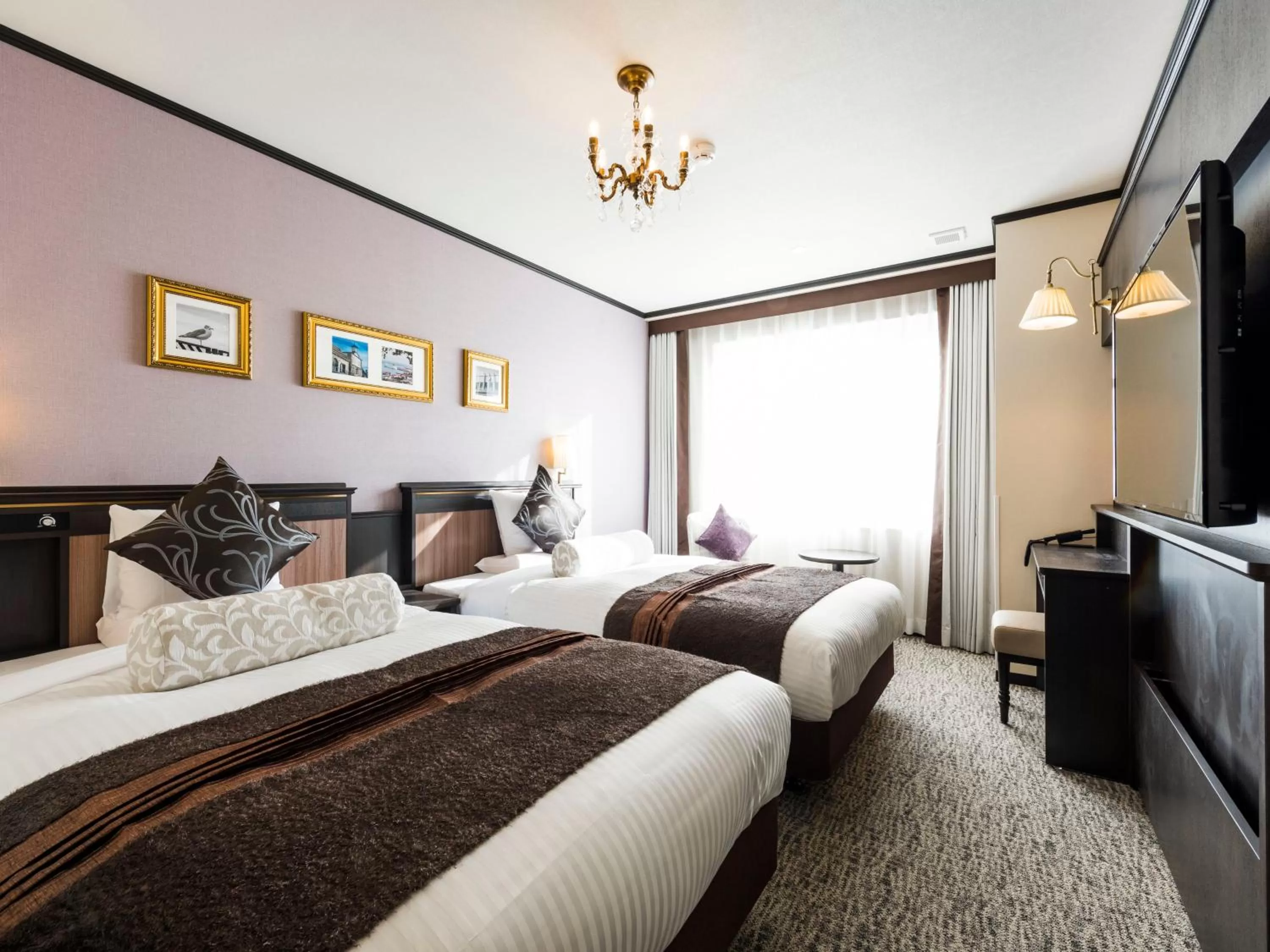 Spring, Bed in Hotel Sonia Otaru