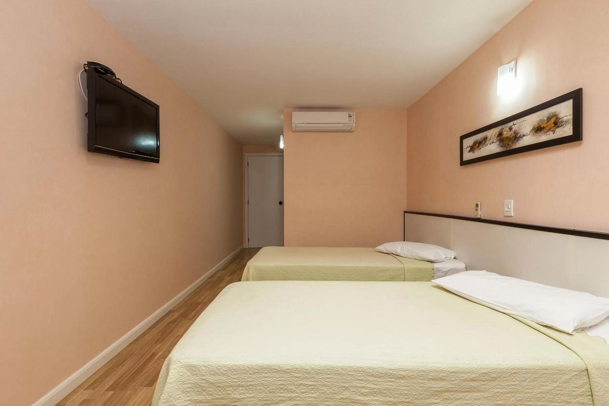 Bed in Tri Hotel Smart Caxias