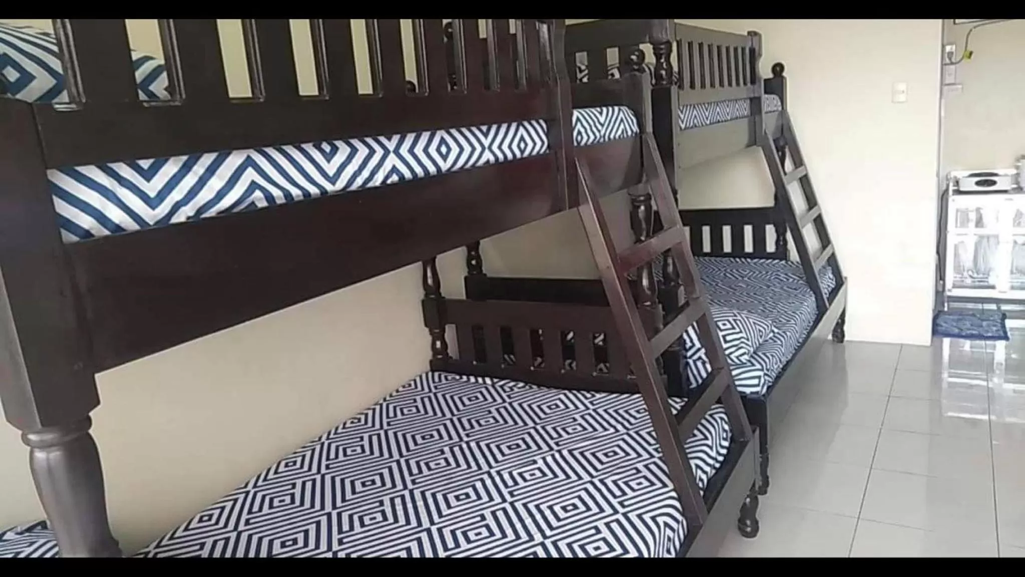 Bed in RV3 TRANSIENT HOUSE