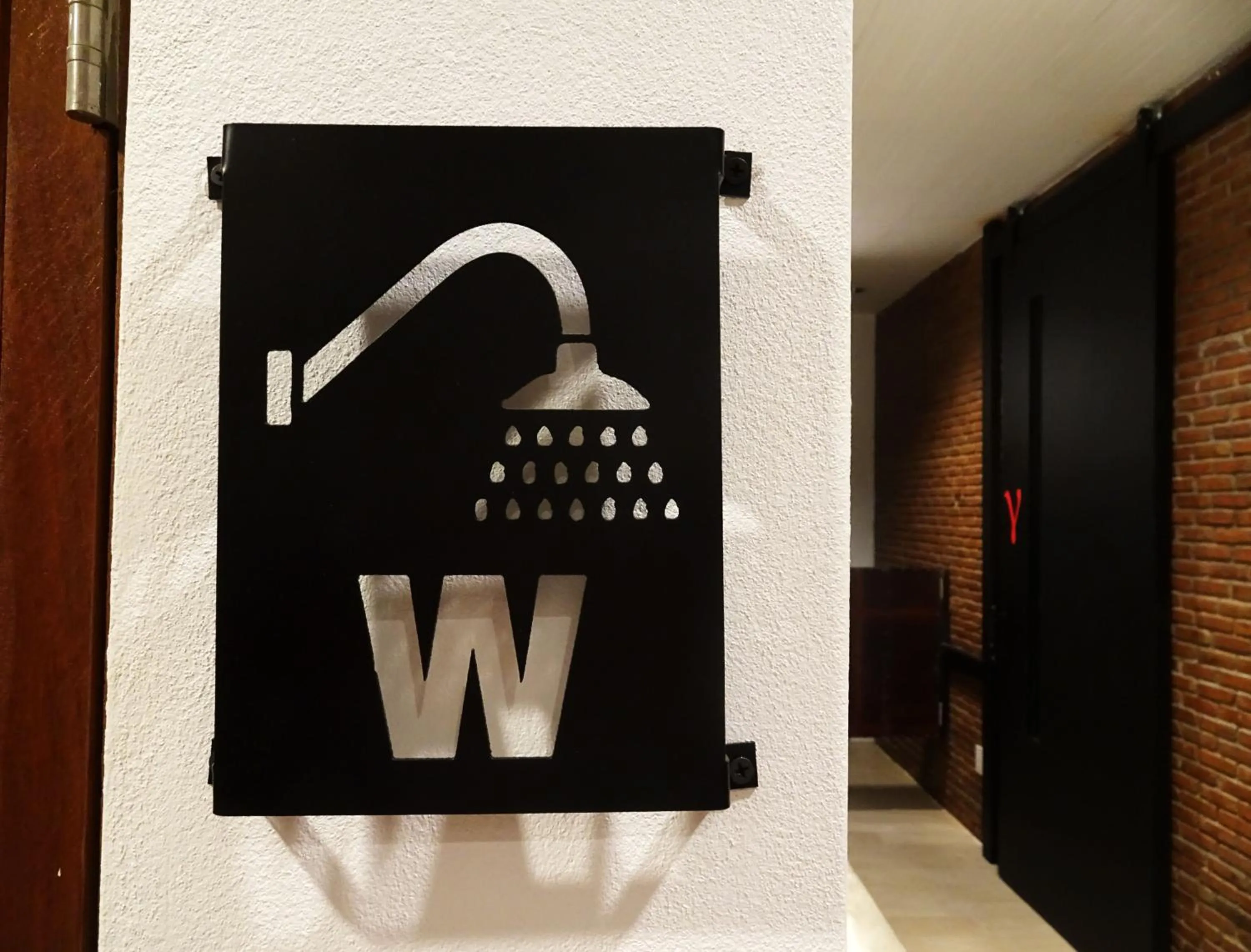 Shower in What's Up Chiang Mai