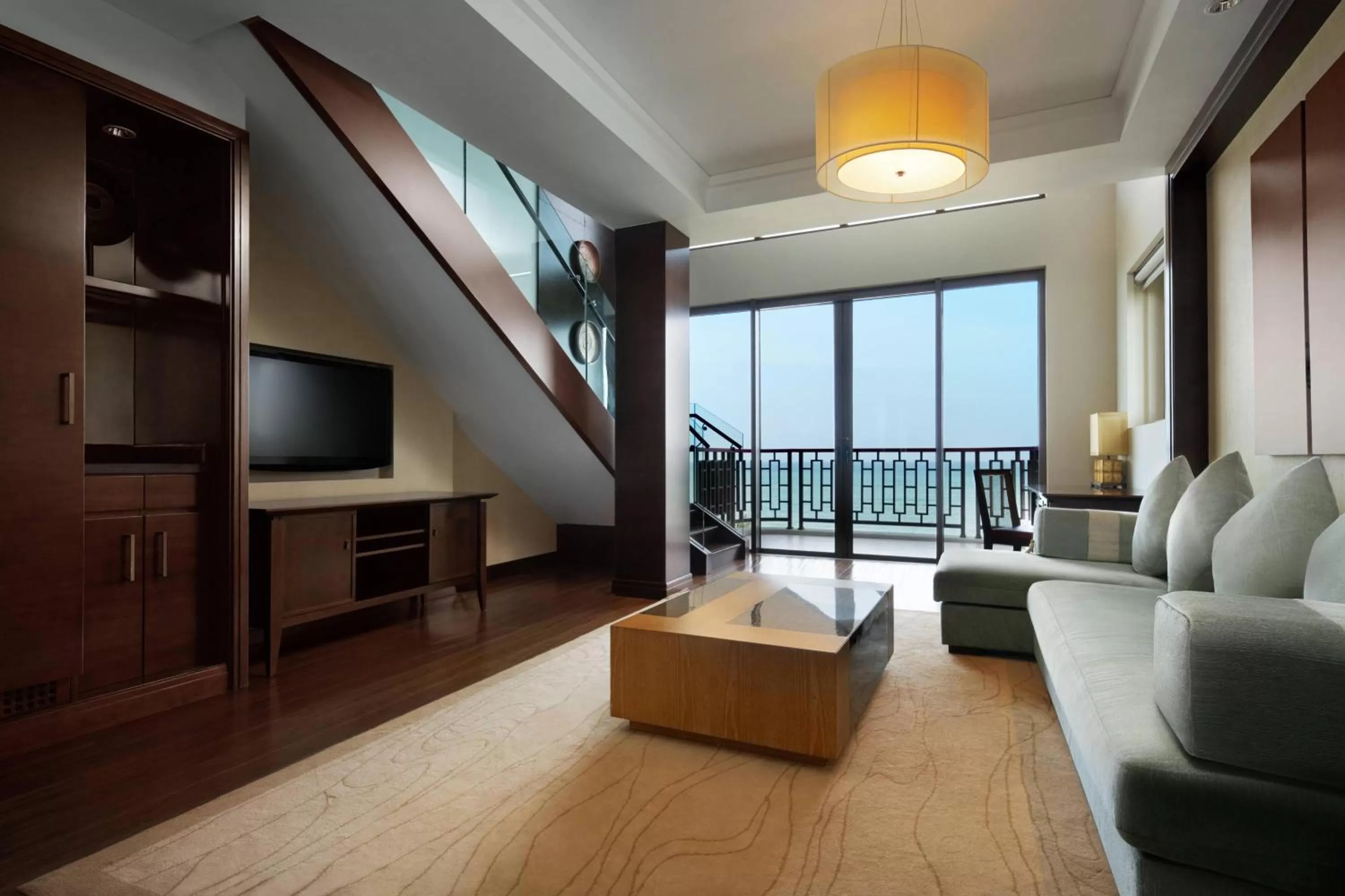 Living room in Sheraton Shenzhou Peninsula Resort