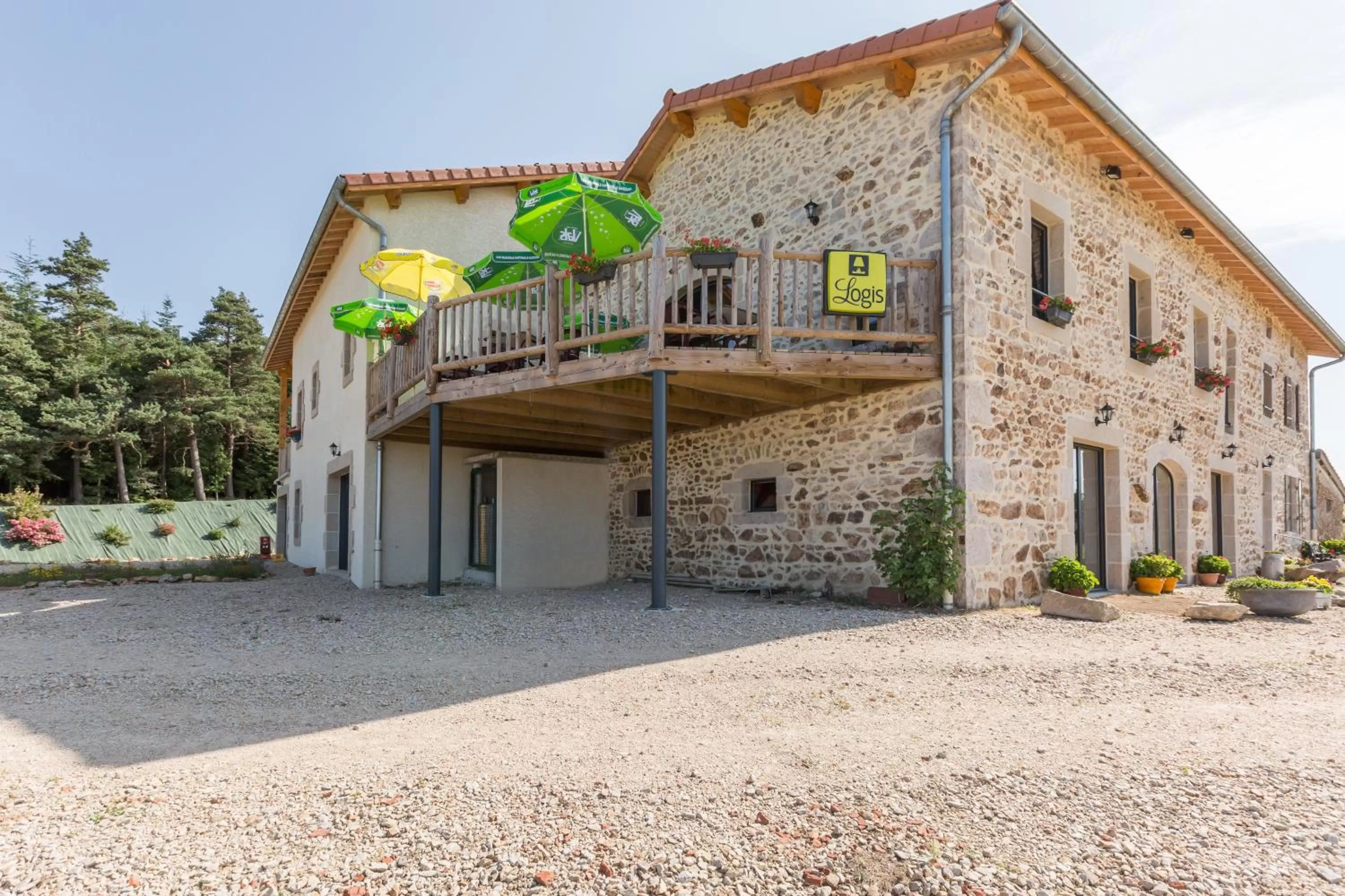 Property building in Auberge des Myrtilles