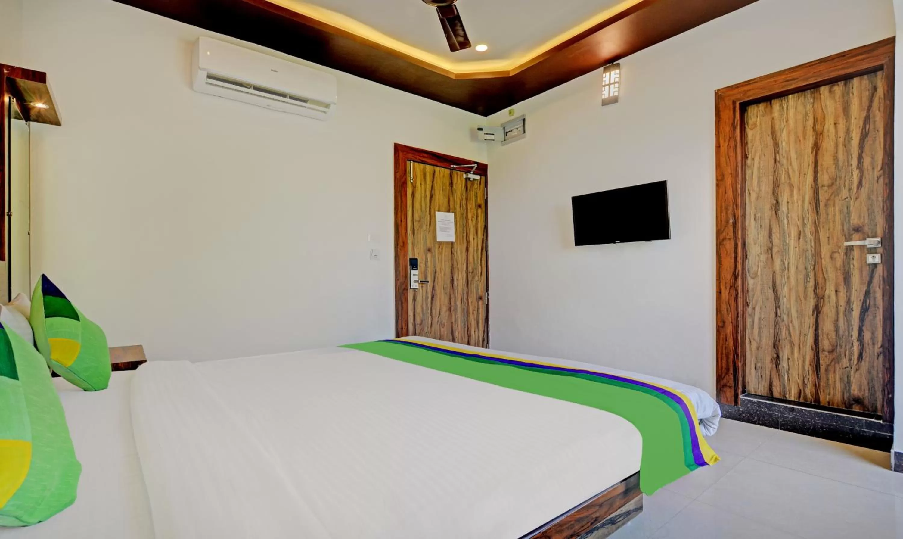 Bed in Treebo Trend Spirit Residency