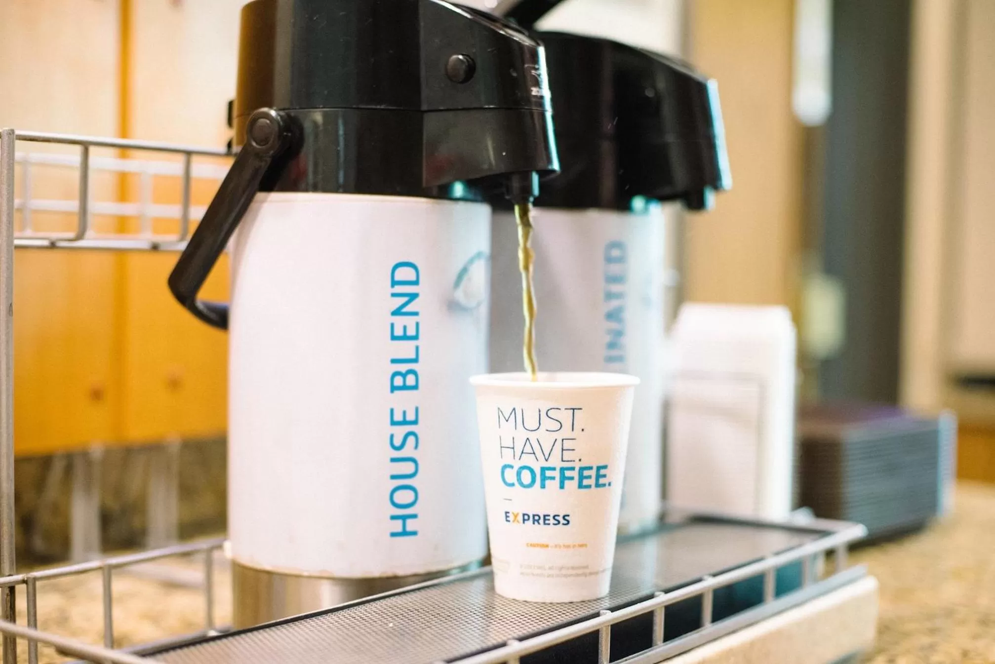 Coffee/tea facilities in Holiday Inn Express & Suites Custer-Mt Rushmore