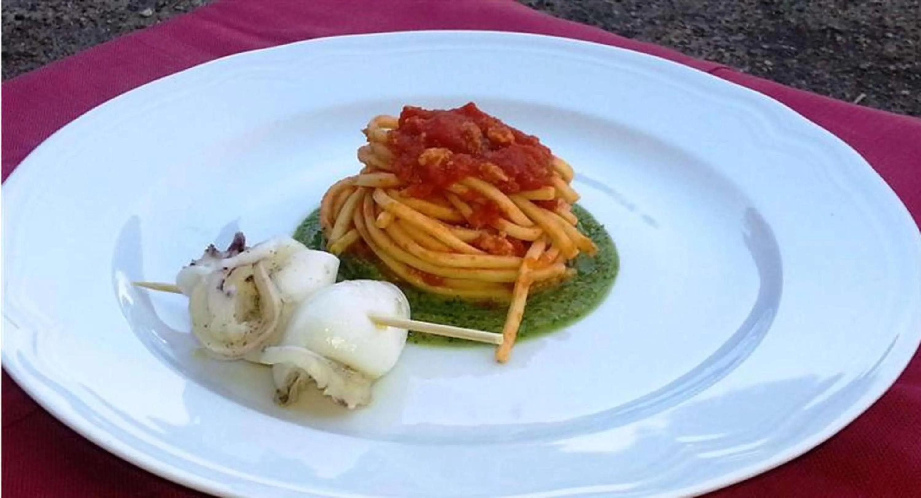 Restaurant/places to eat in Hotel HR