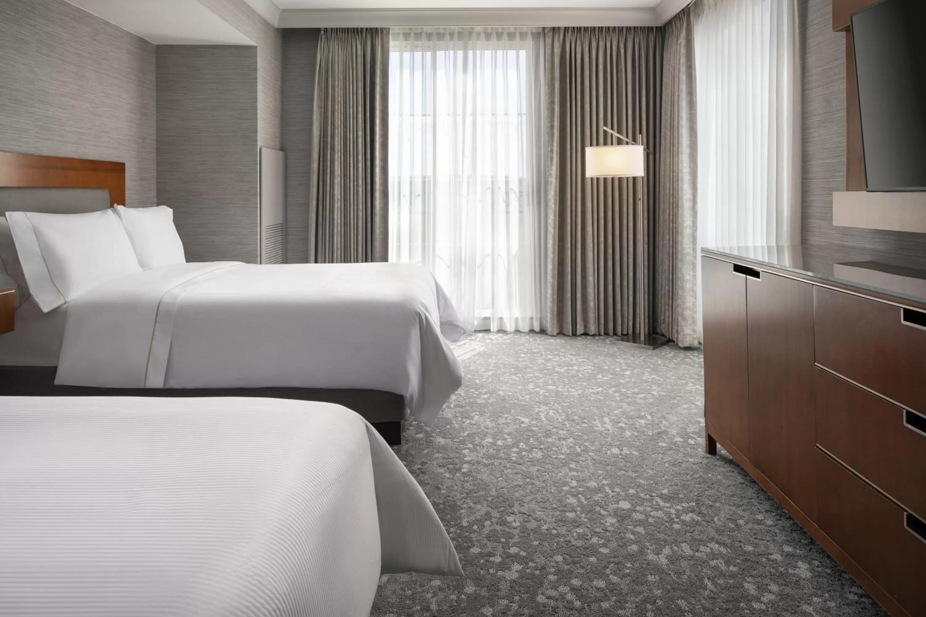 Photo of the whole room, Bed in The Westin Palo Alto