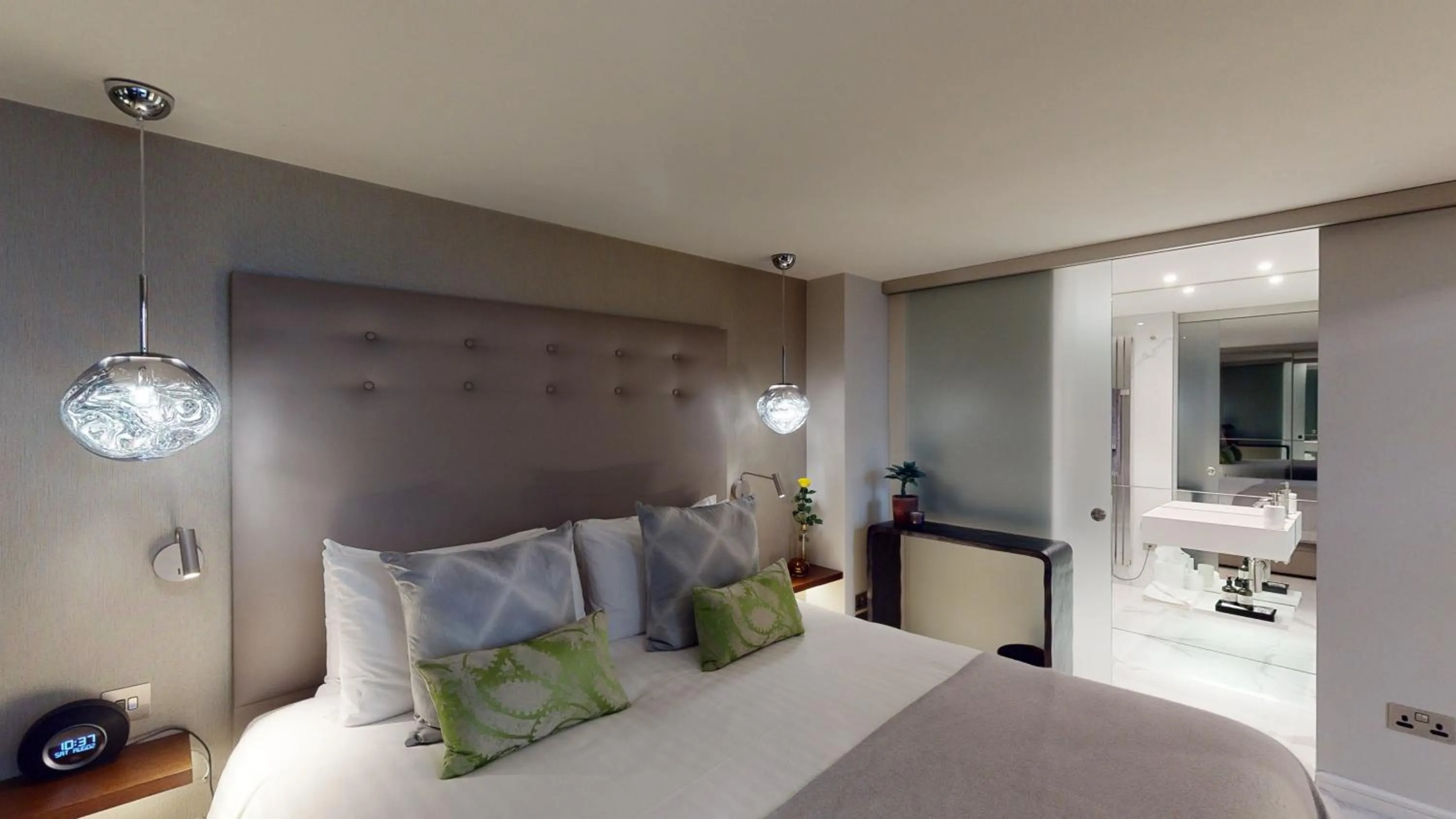 Bed in The Harrington - Gloucester Road - 1 Harrington Gardens