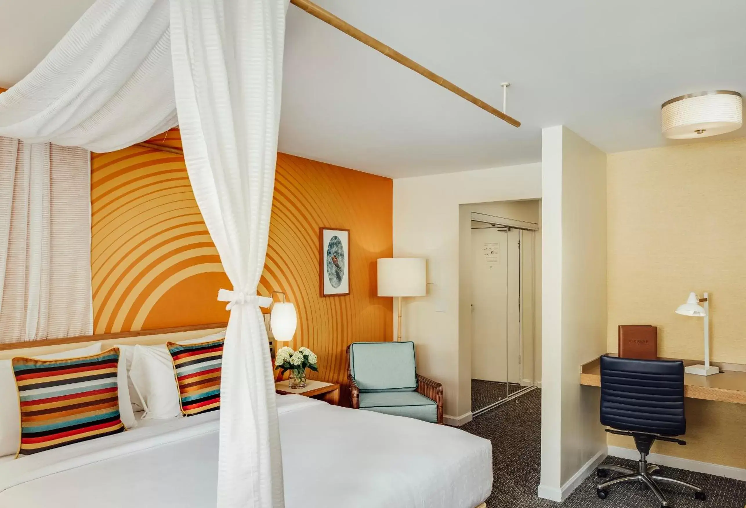 King Room in Wild Palms, a JdV by Hyatt Hotel King Room in Wild Palms, a JdV by Hyatt Hotel