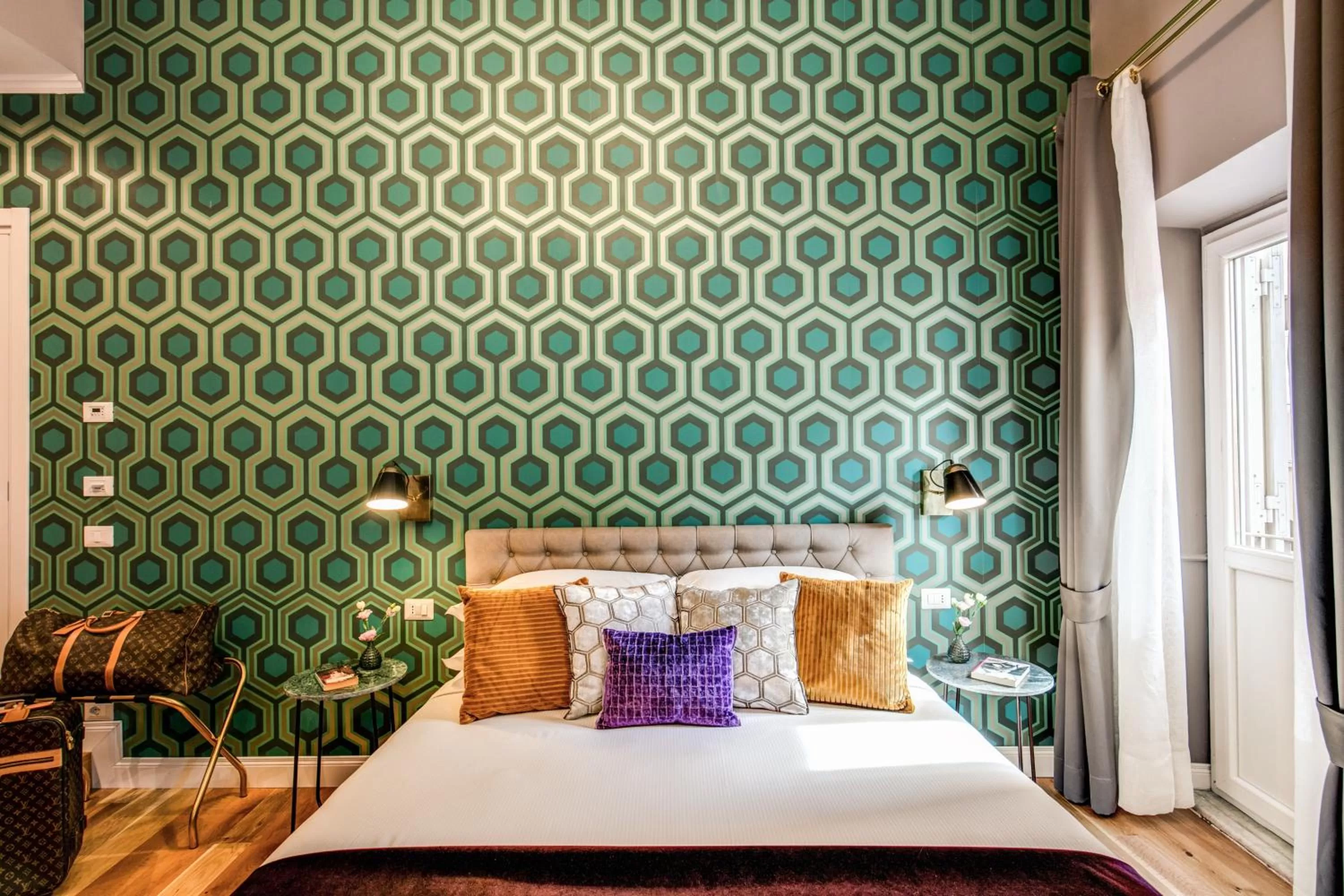 Bed in Tree Charme Parliament Boutique Hotel