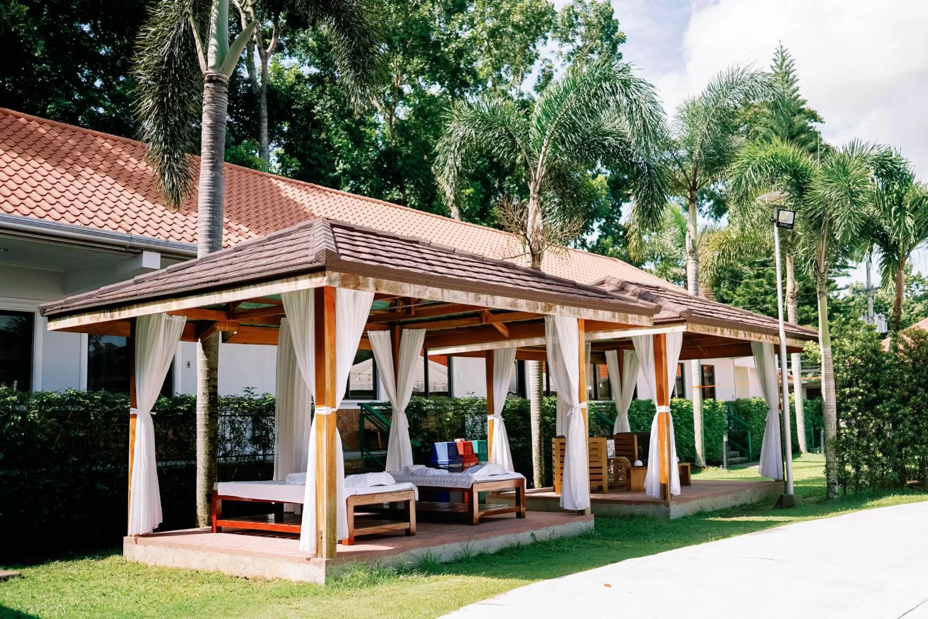 Property building in 3 Peaks Resort & Boutique Hotel