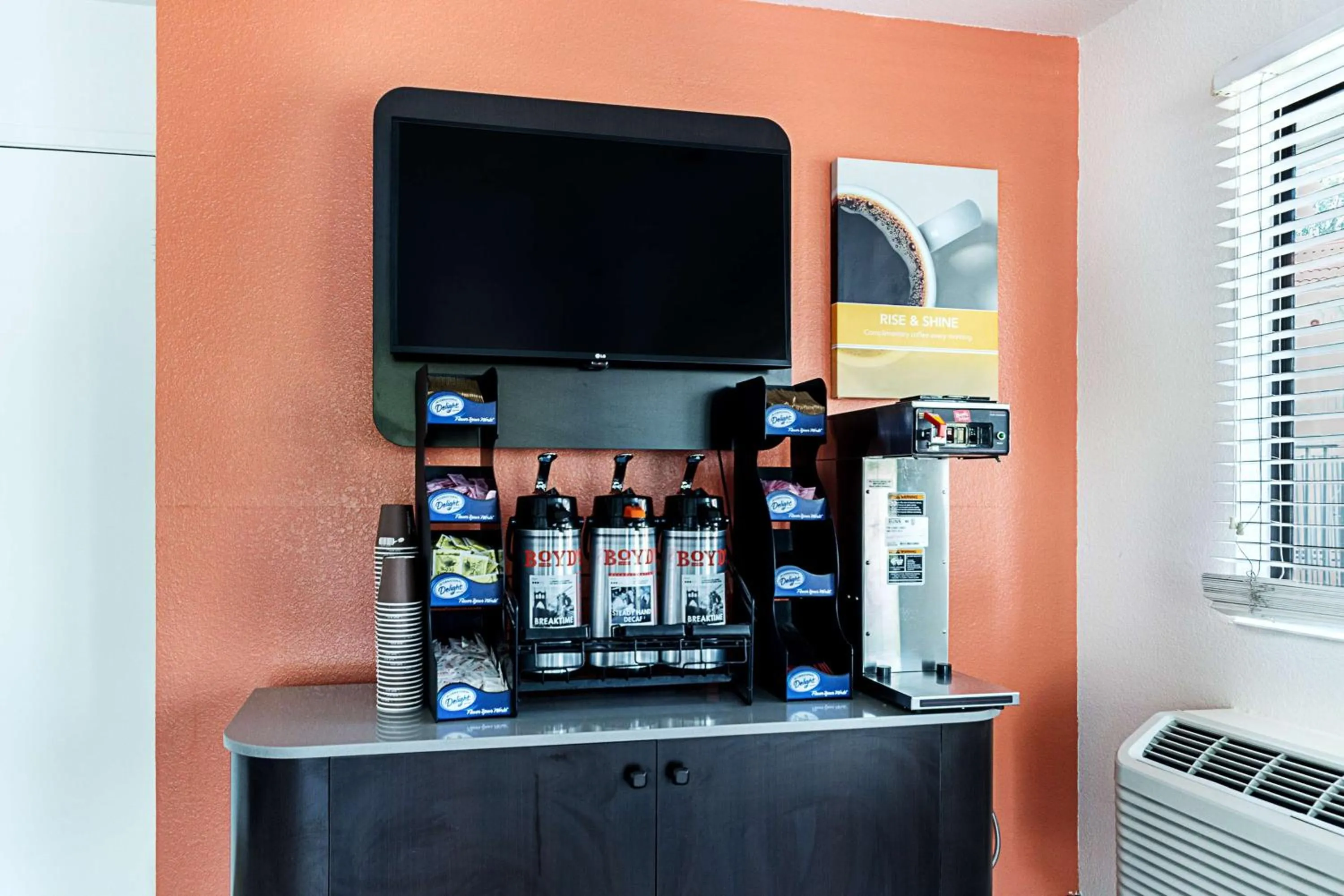 Communal lounge/ TV room in Motel 6-Fresno, CA