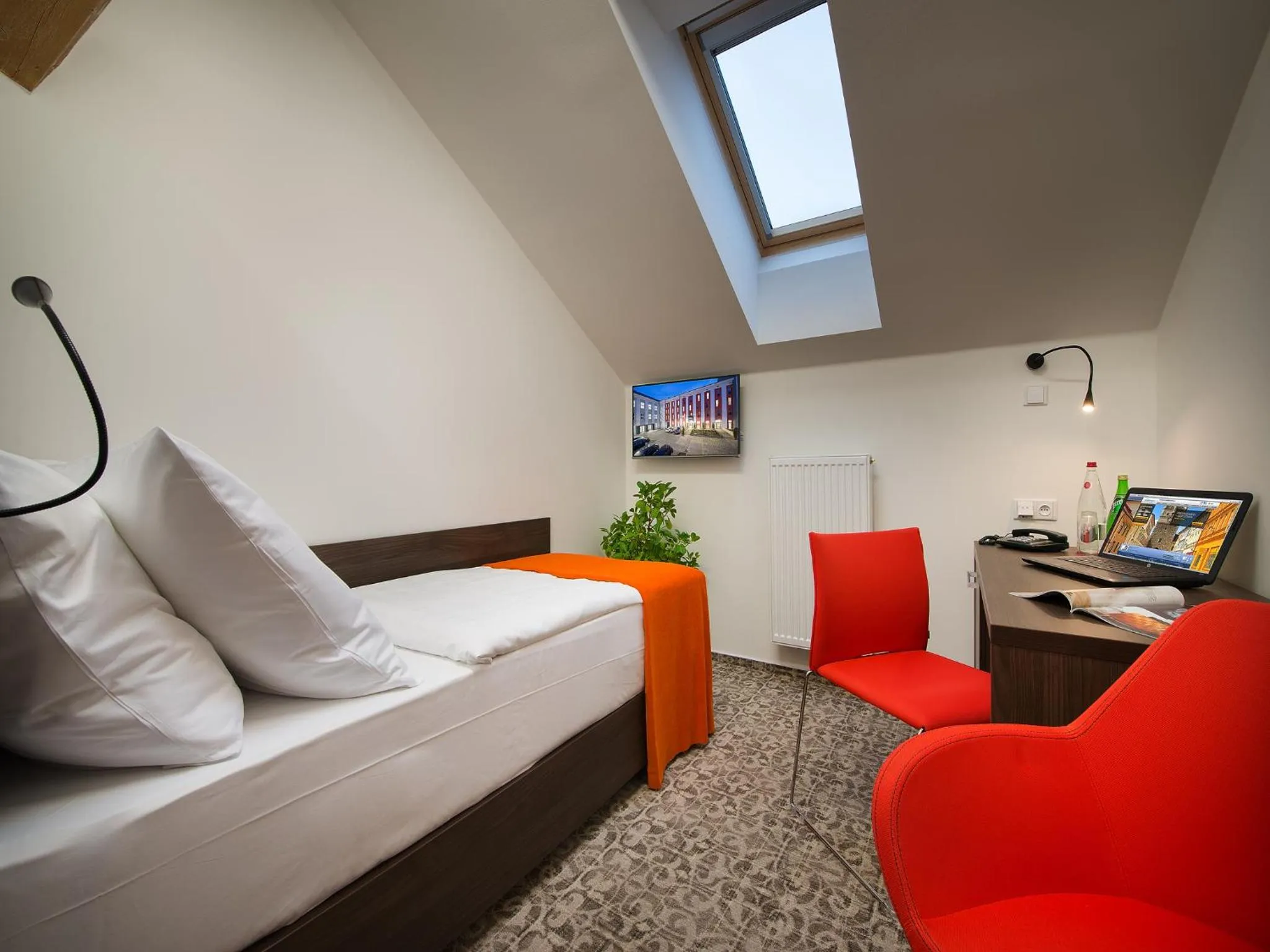 Bedroom, Bed in EA Business Hotel Jihlava