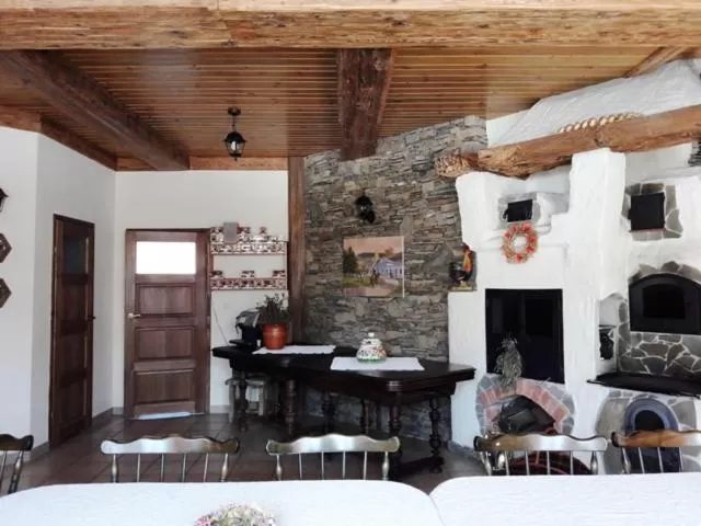 Gościniec Dworski w Ropie - Pokoje gościnne