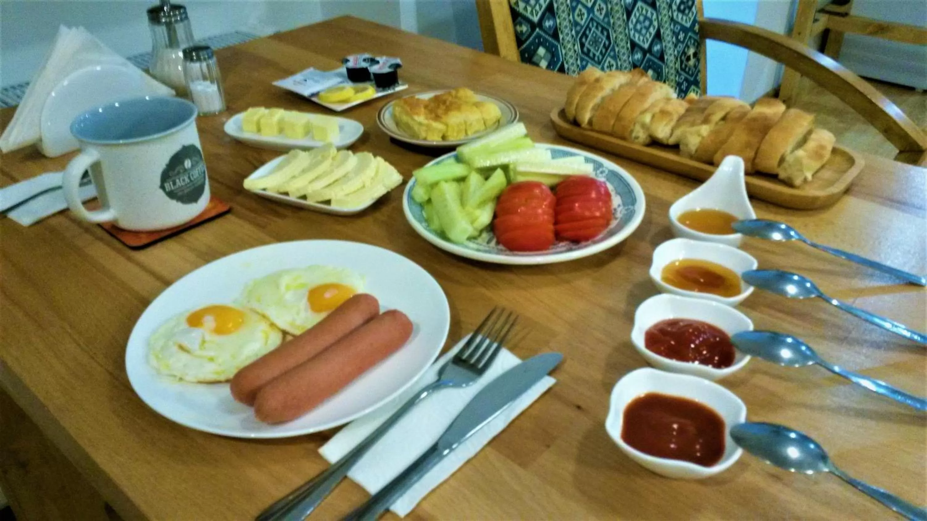 Continental breakfast in Grape House