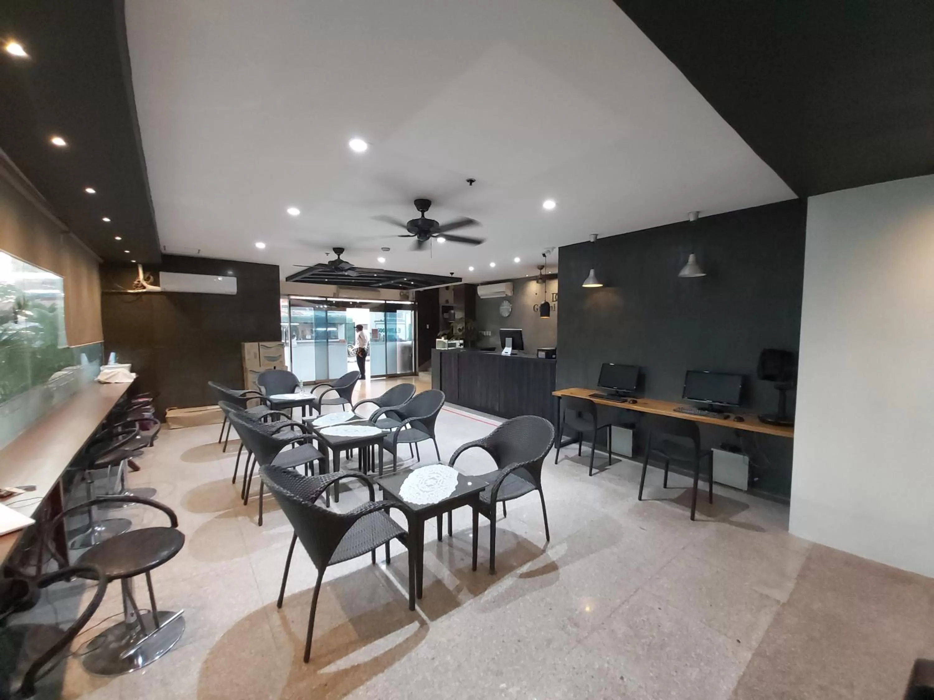 Lobby or reception in DG Grami Hotel