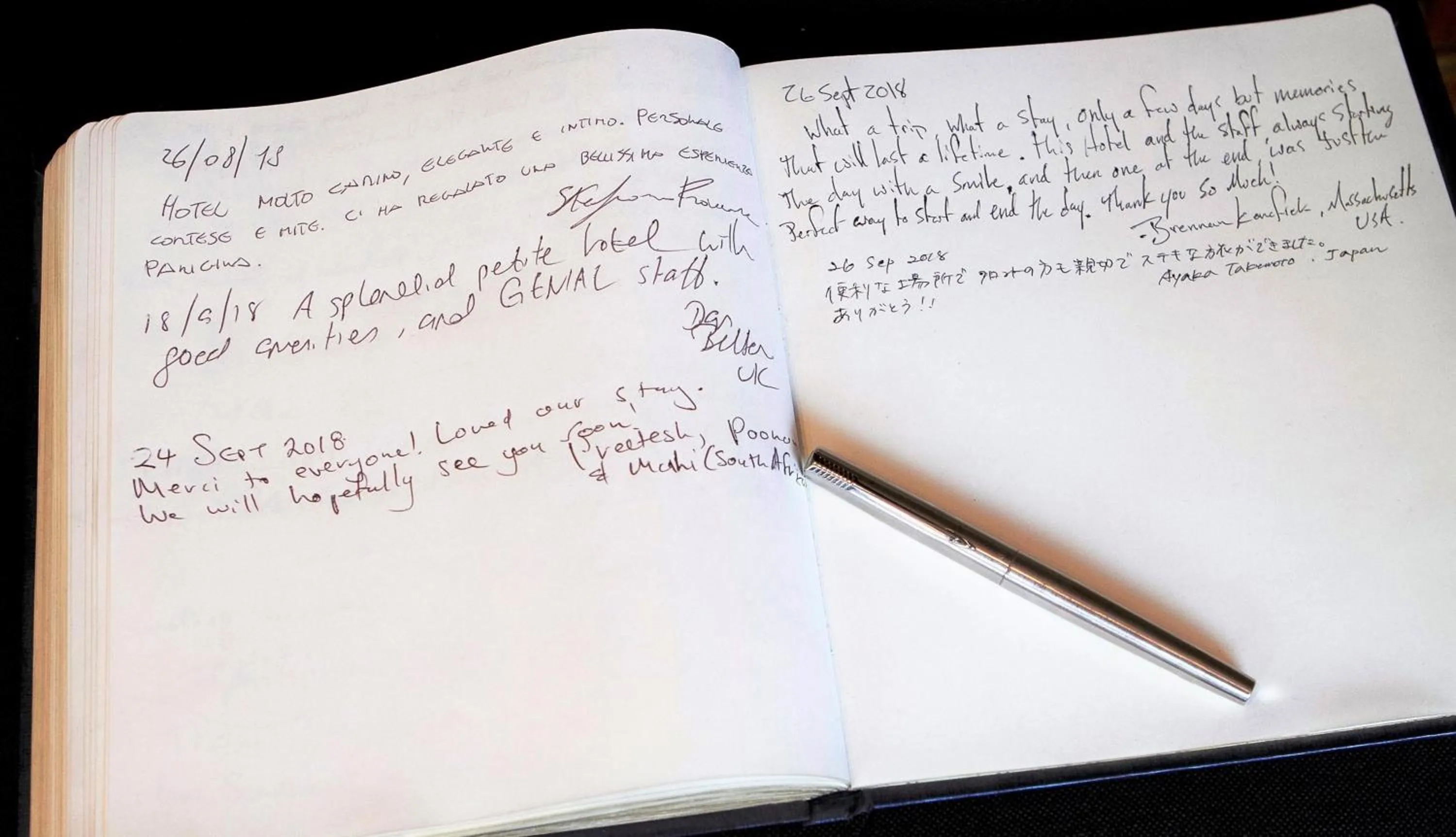 People in Hôtel du Théâtre by Patrick Hayat