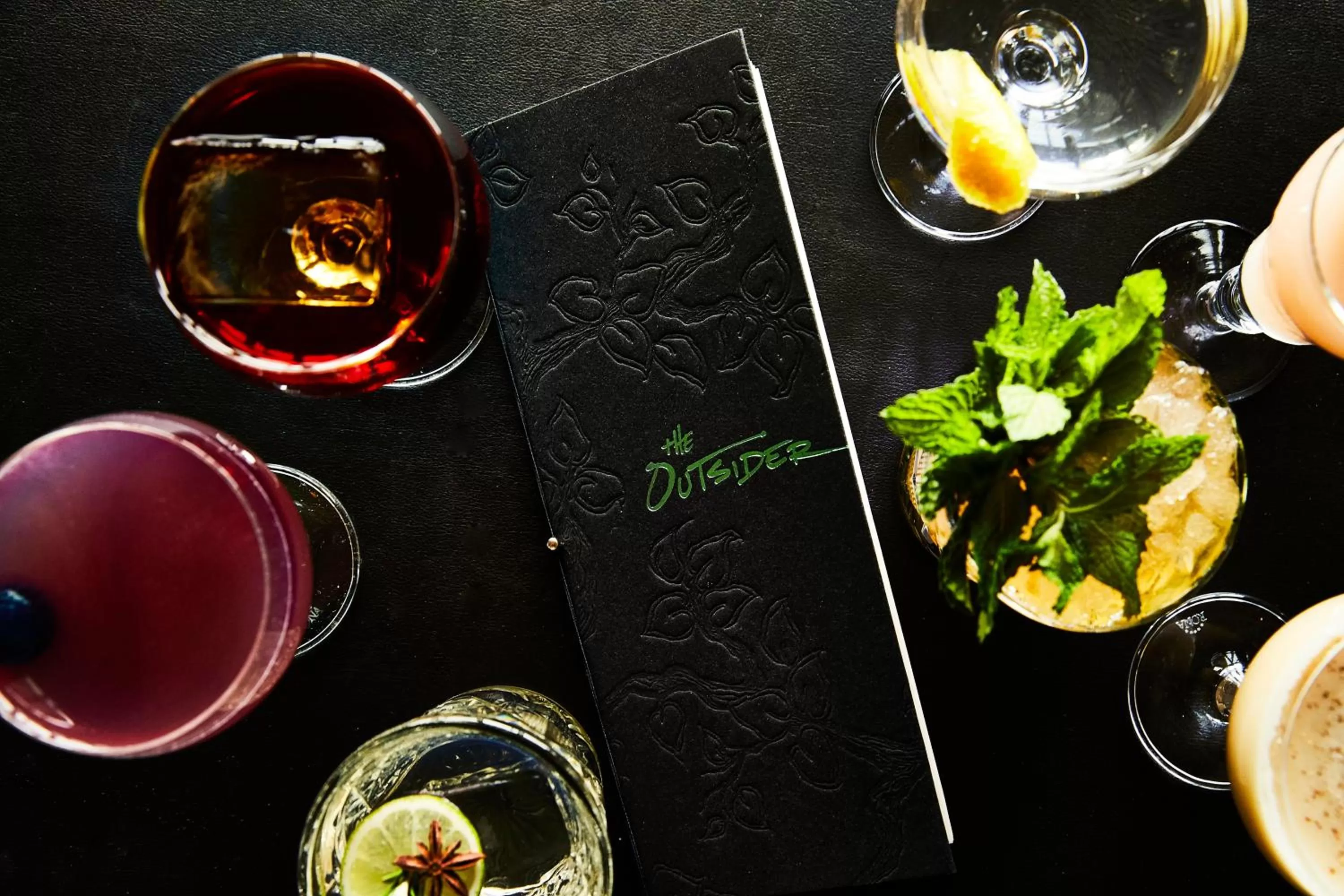 Restaurant/places to eat in Kimpton Journeyman Hotel by IHG