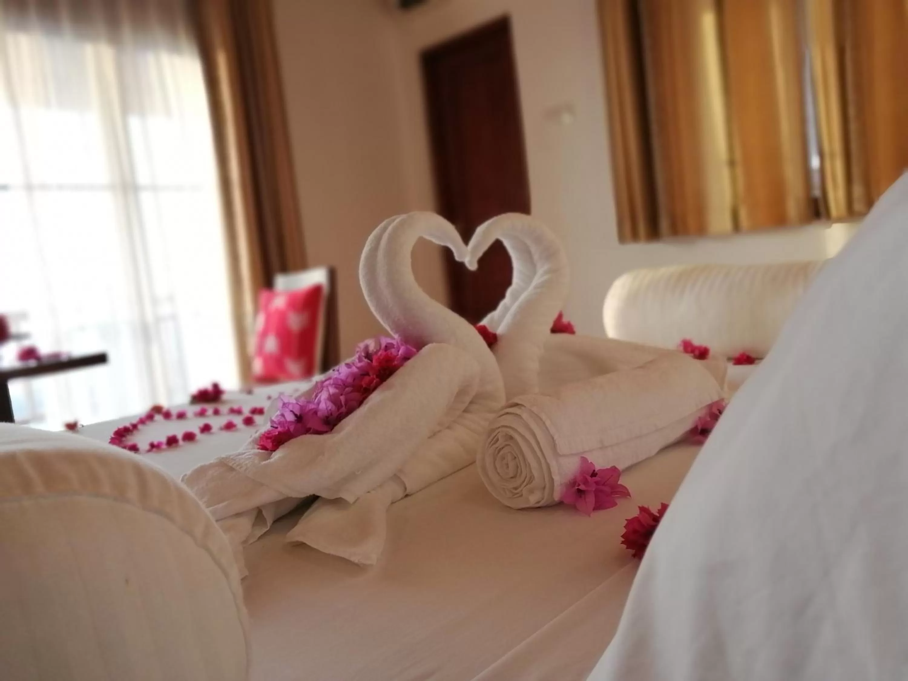 Bed in Kandy Highland Unique Hotel