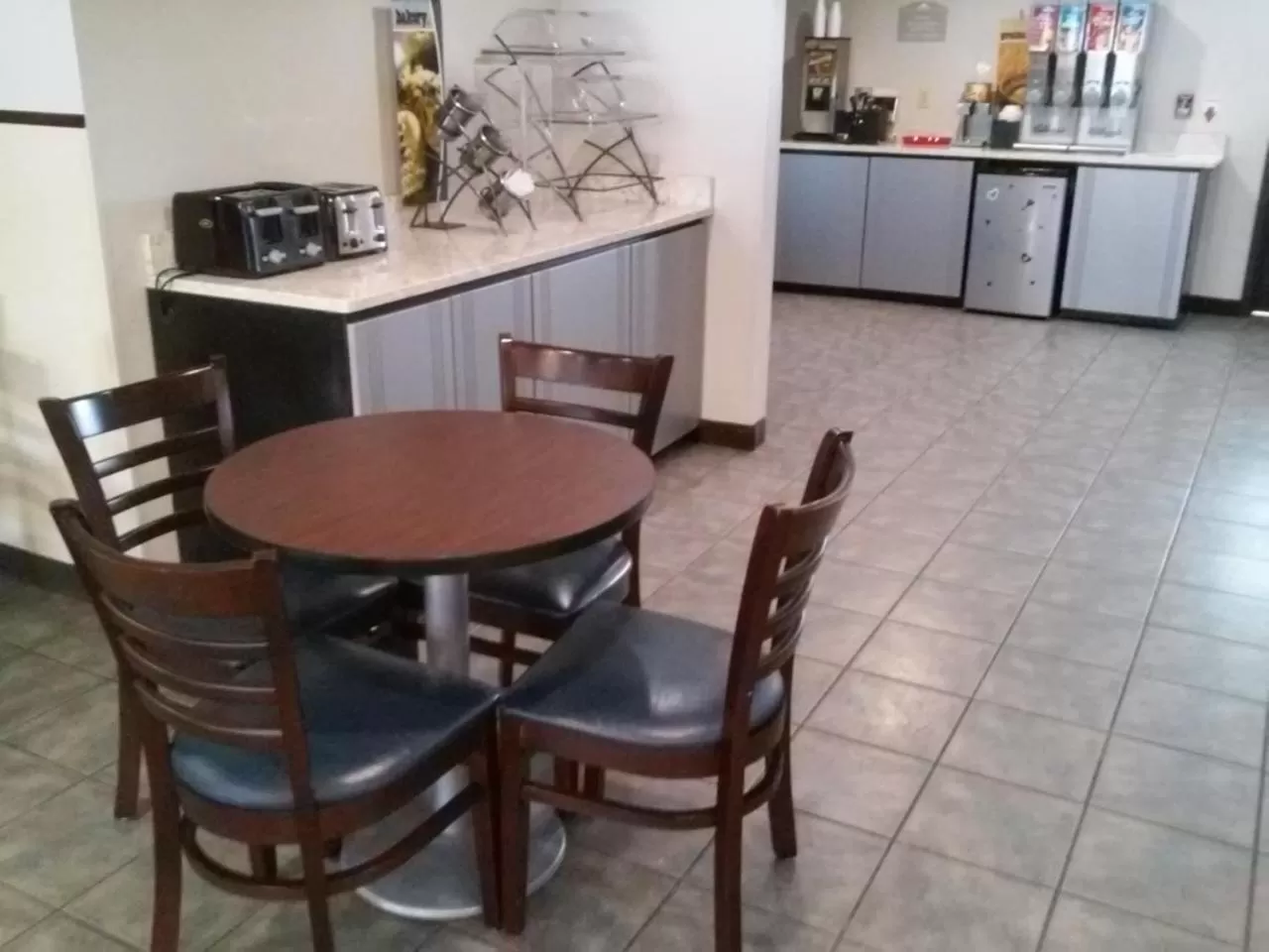 Breakfast in Microtel Inn and Suites Manistee