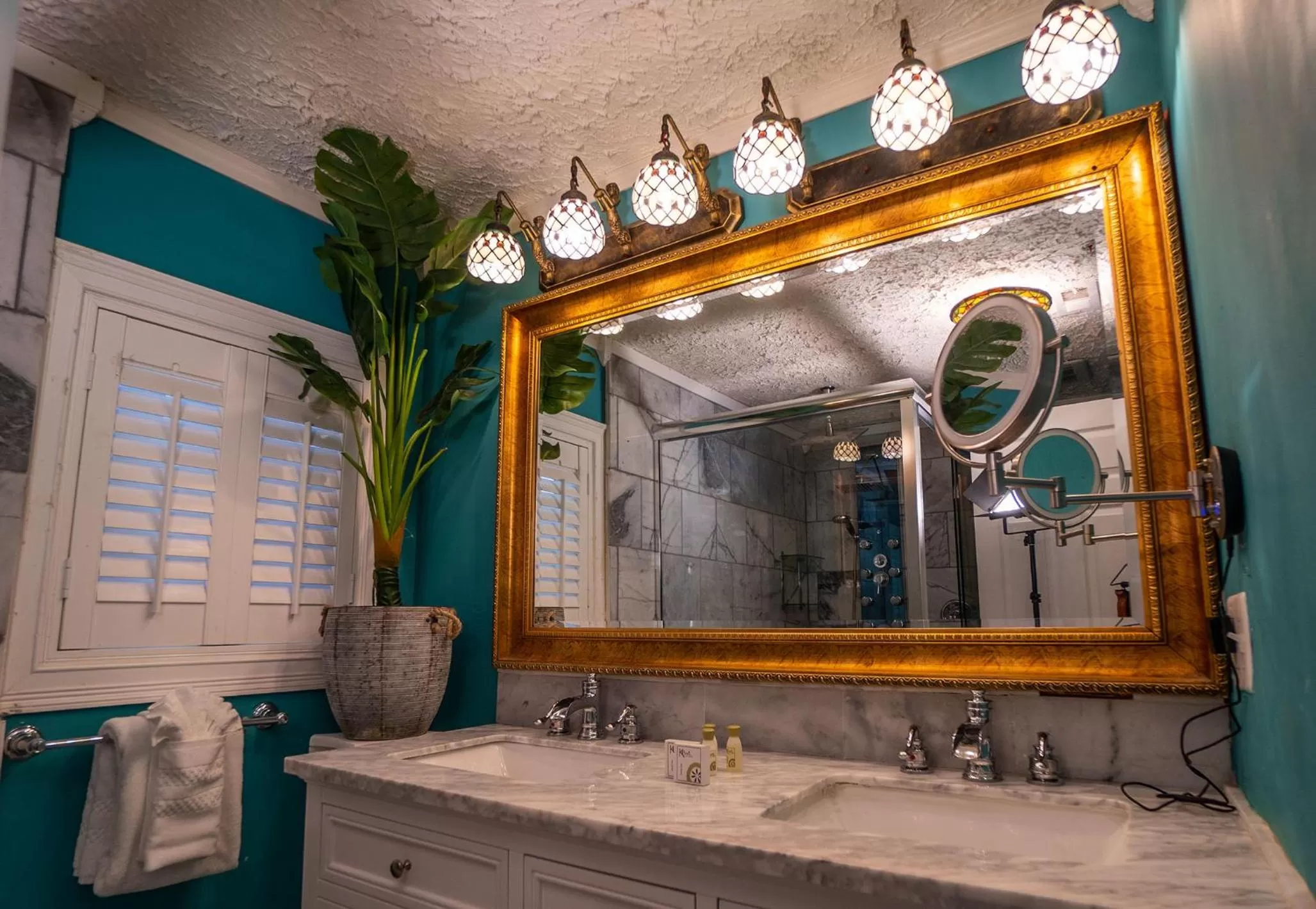 Casablanca Inn on the Bay