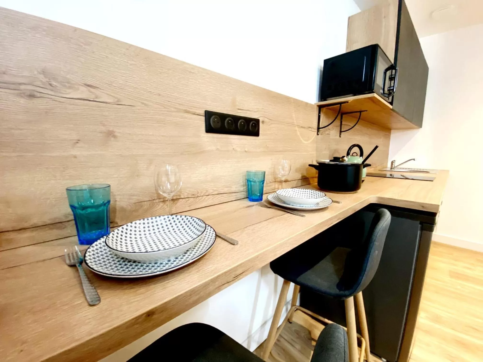 Kitchen or kitchenette, Kitchen/Kitchenette in Le Bras d'or Apparts et Spa