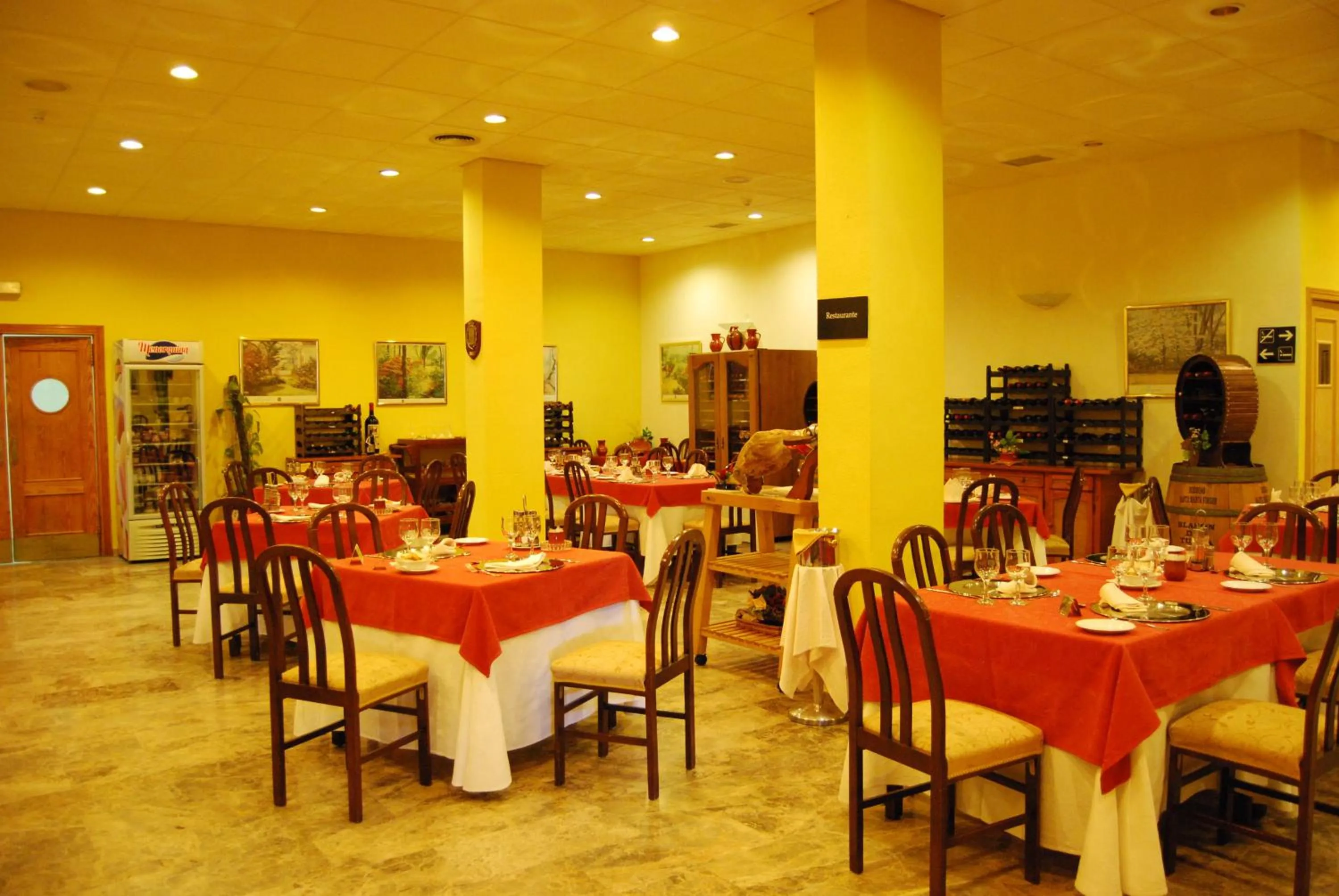 Restaurant/places to eat in Hotel Los Templarios