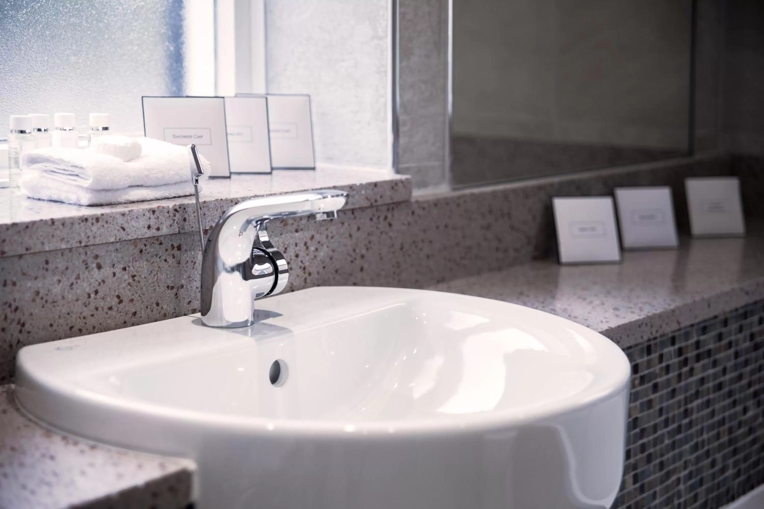 Restaurant/places to eat in Trout Hotel