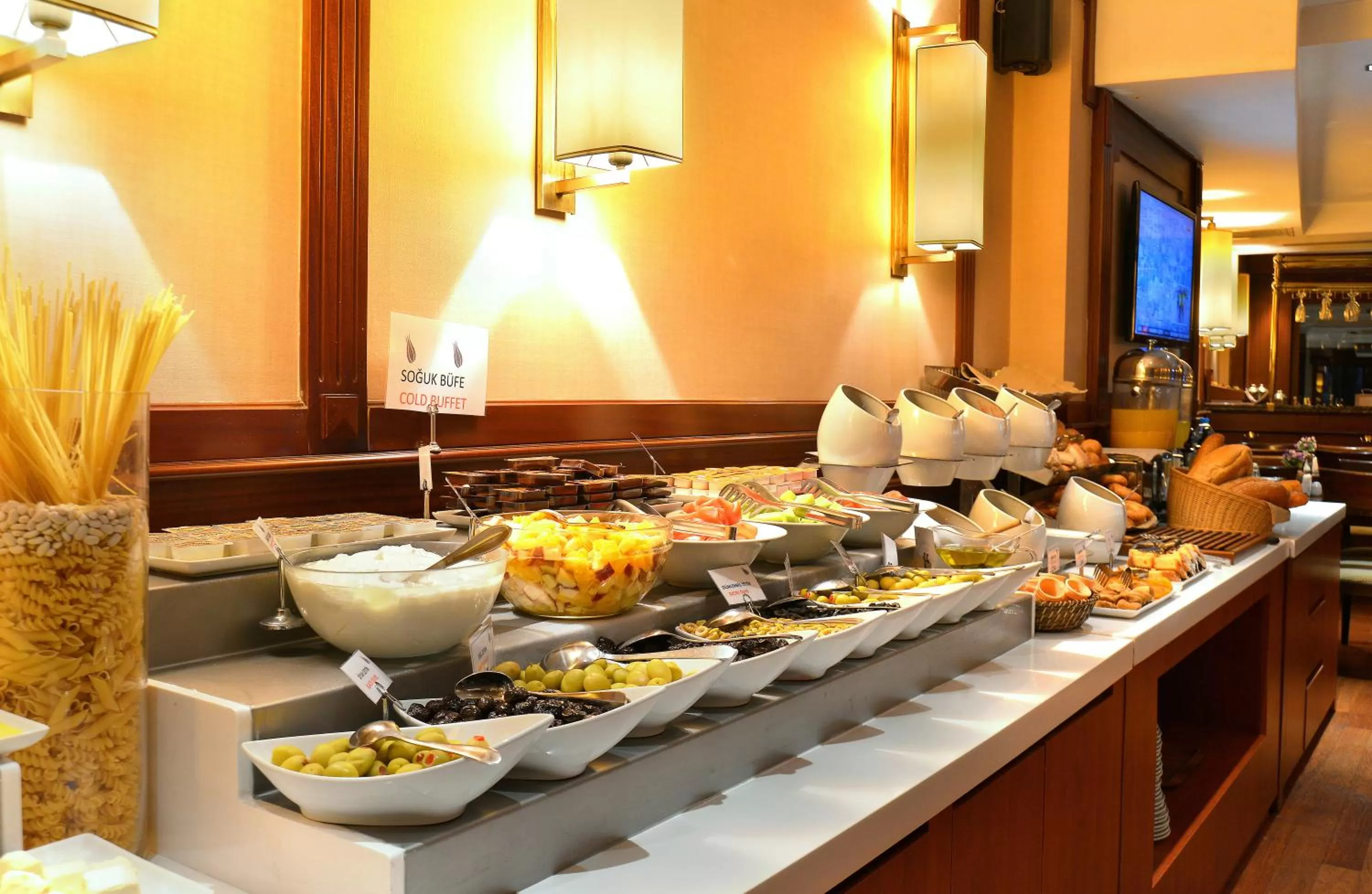 Food in Pera Rose Hotel & Spa