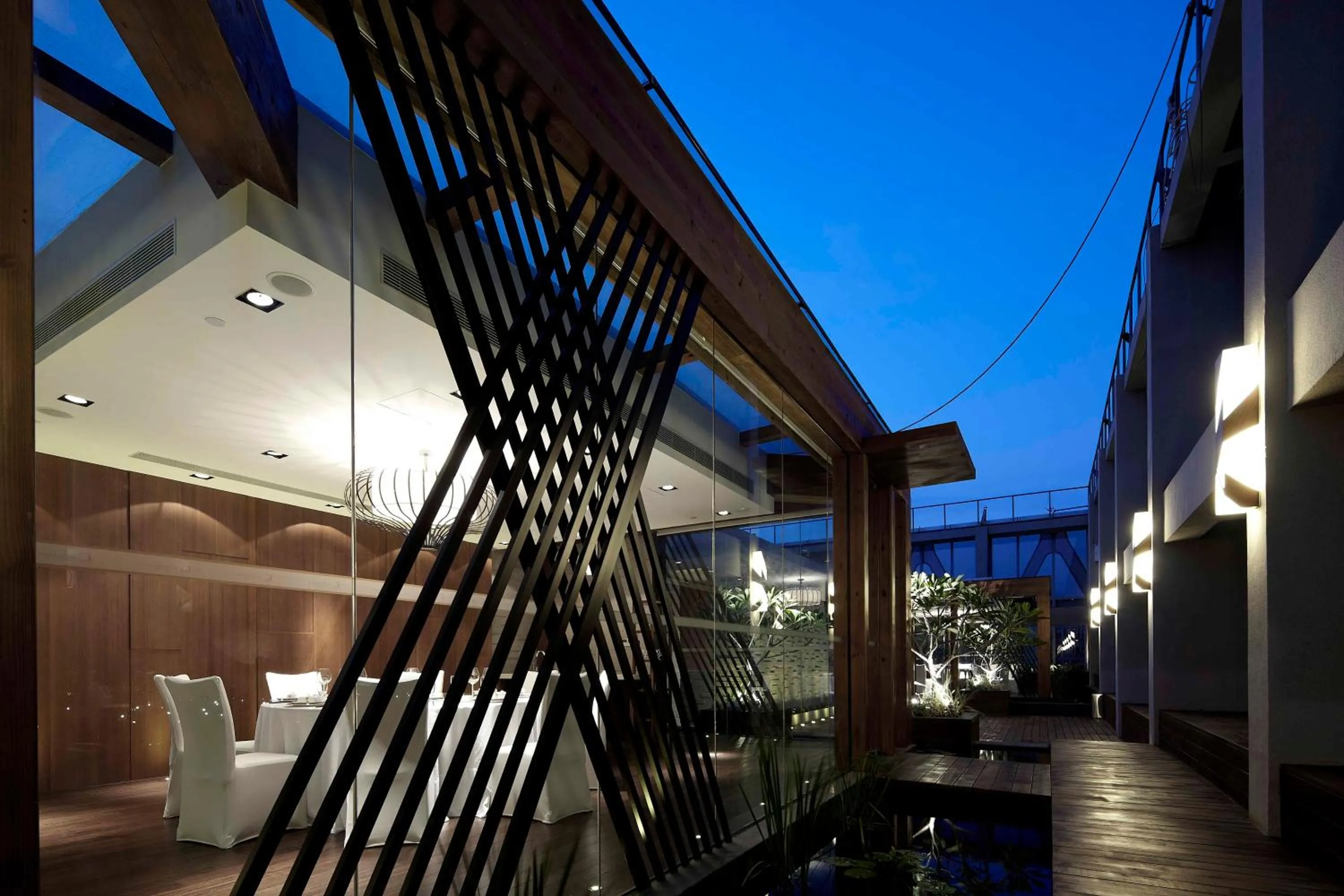 Restaurant/places to eat in Hotel Kapok Shenzhen Bay