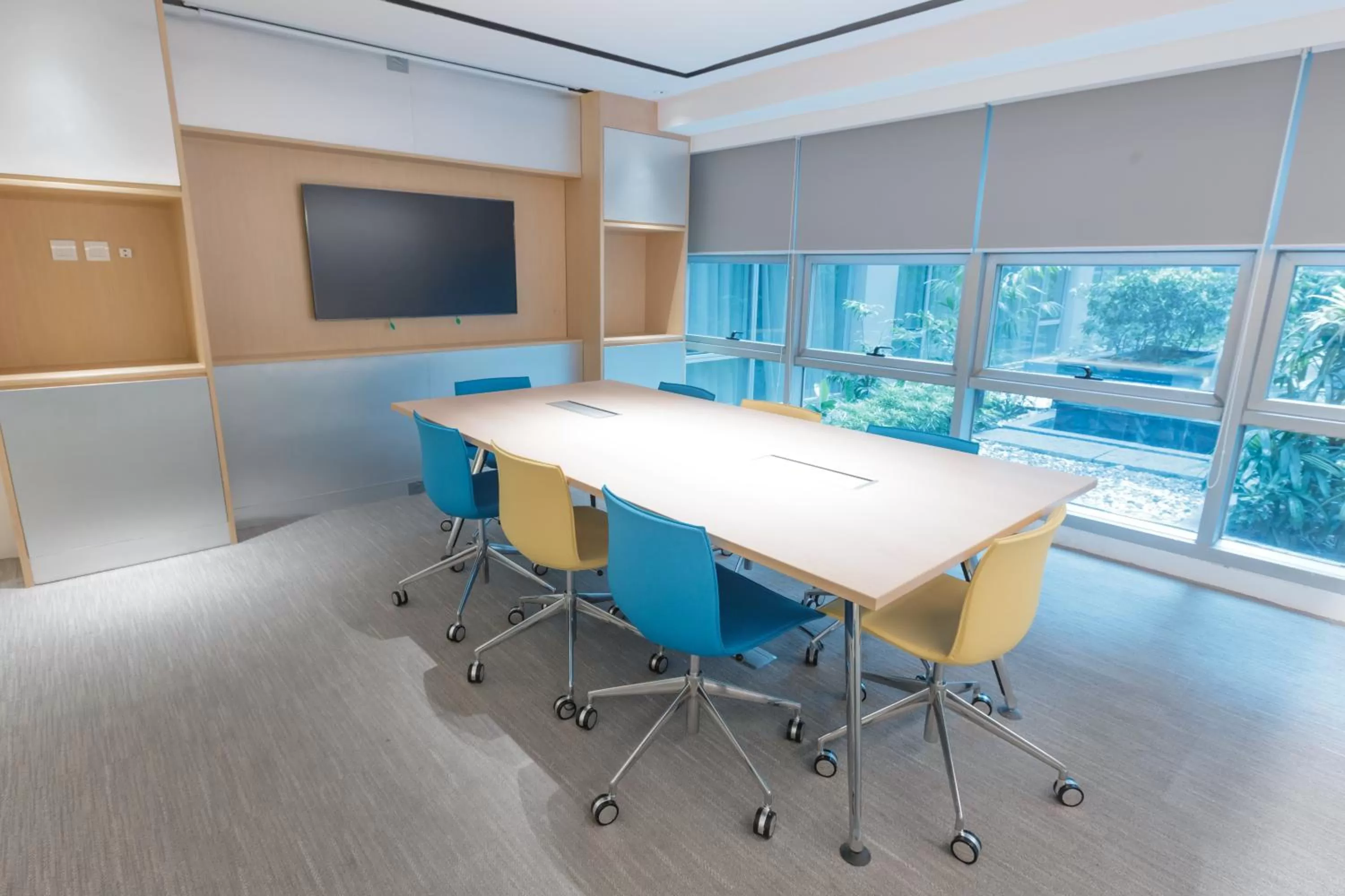 Meeting/conference room in Holiday Inn Express Manila Newport City by IHG