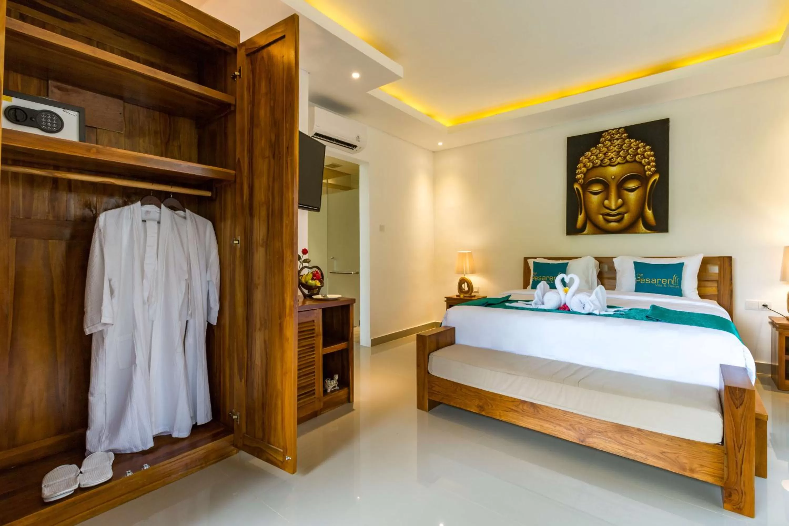 Bed in The Pesaren Ubud