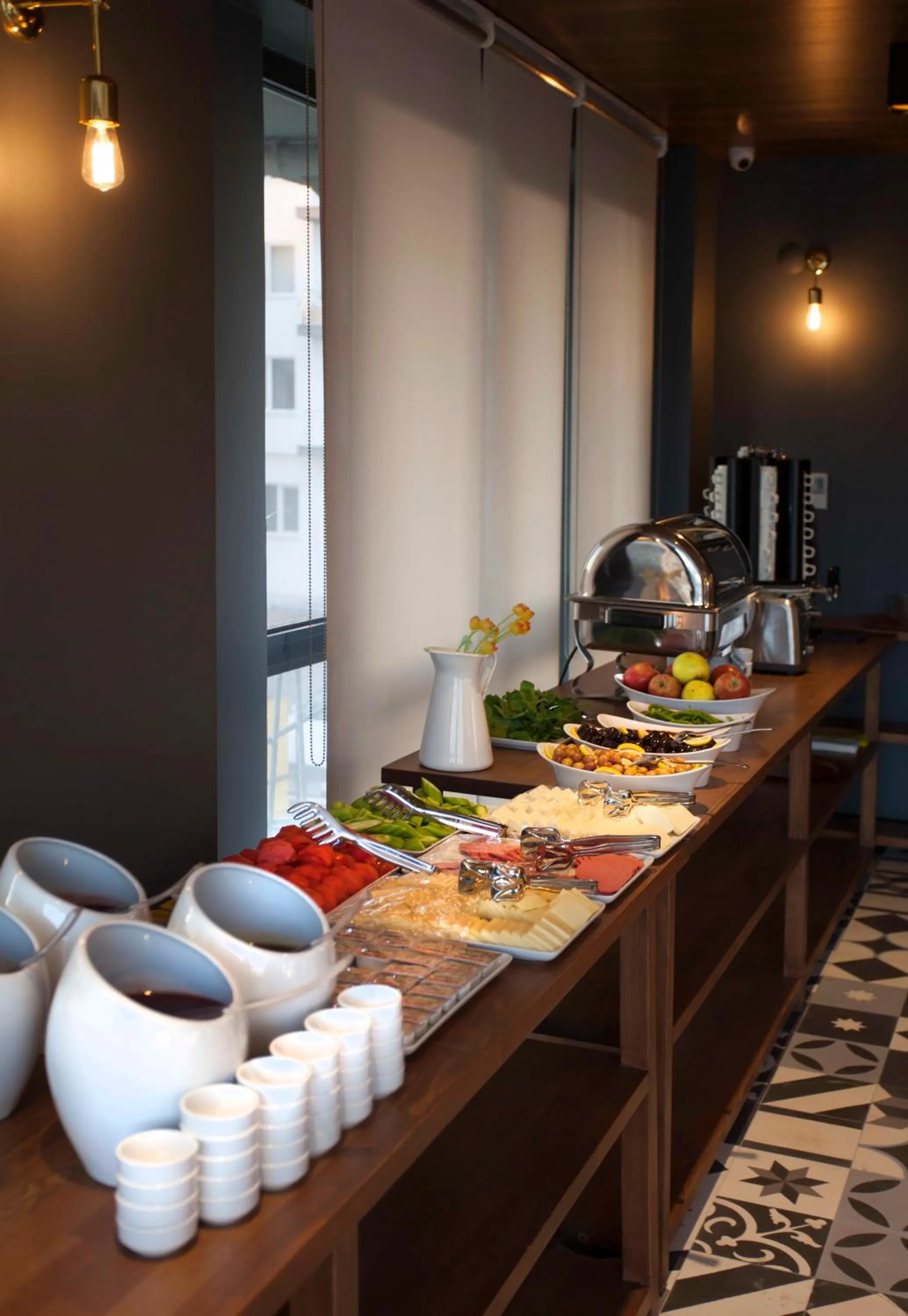 Restaurant/places to eat in Hotel Cura