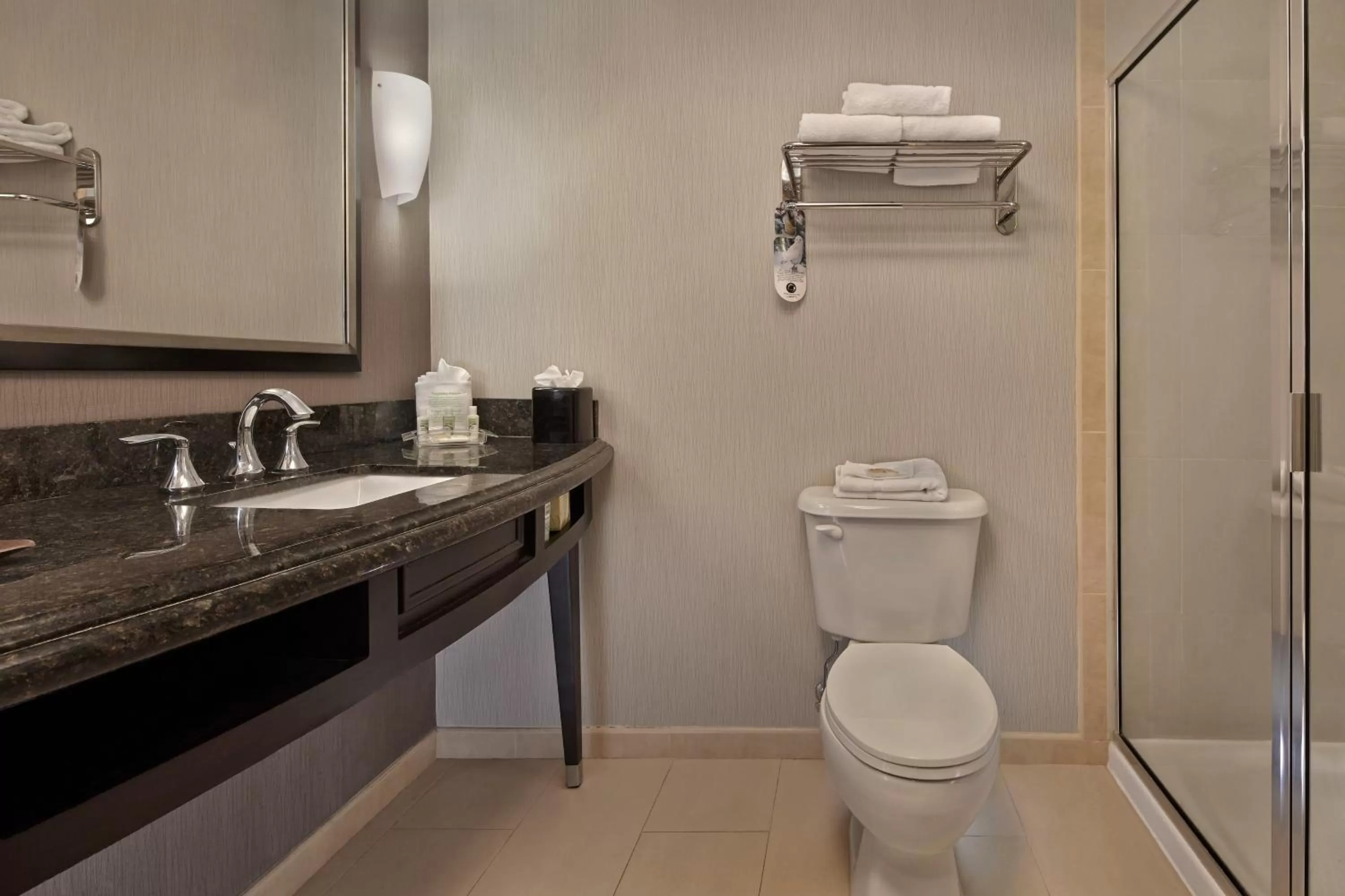 Photo of the whole room in Holiday Inn Jacksonville E 295 Baymeadows by IHG