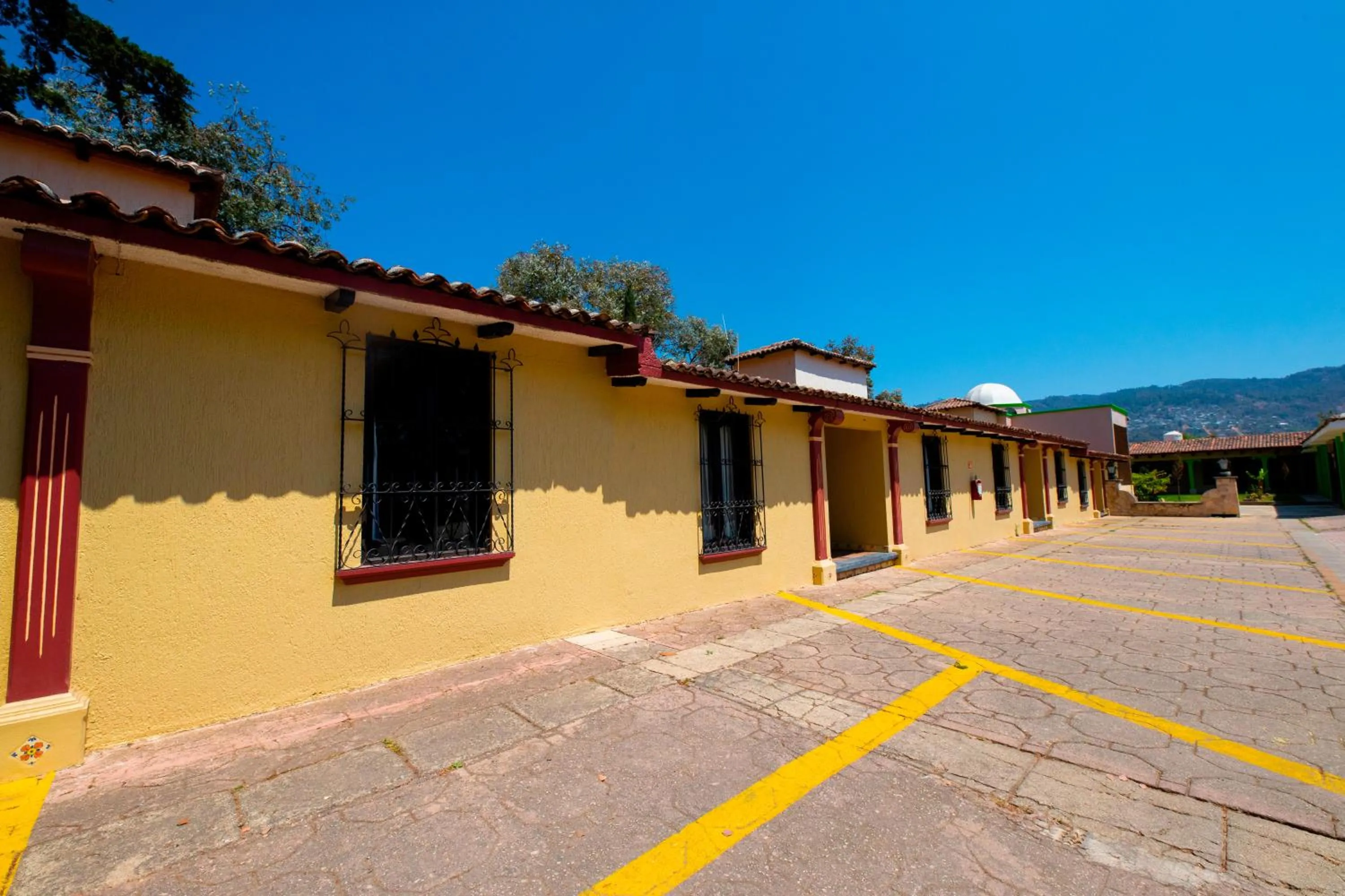 Property Building in Villas Vanessa a 15 minutos del centro de la ciudad en vehiculo