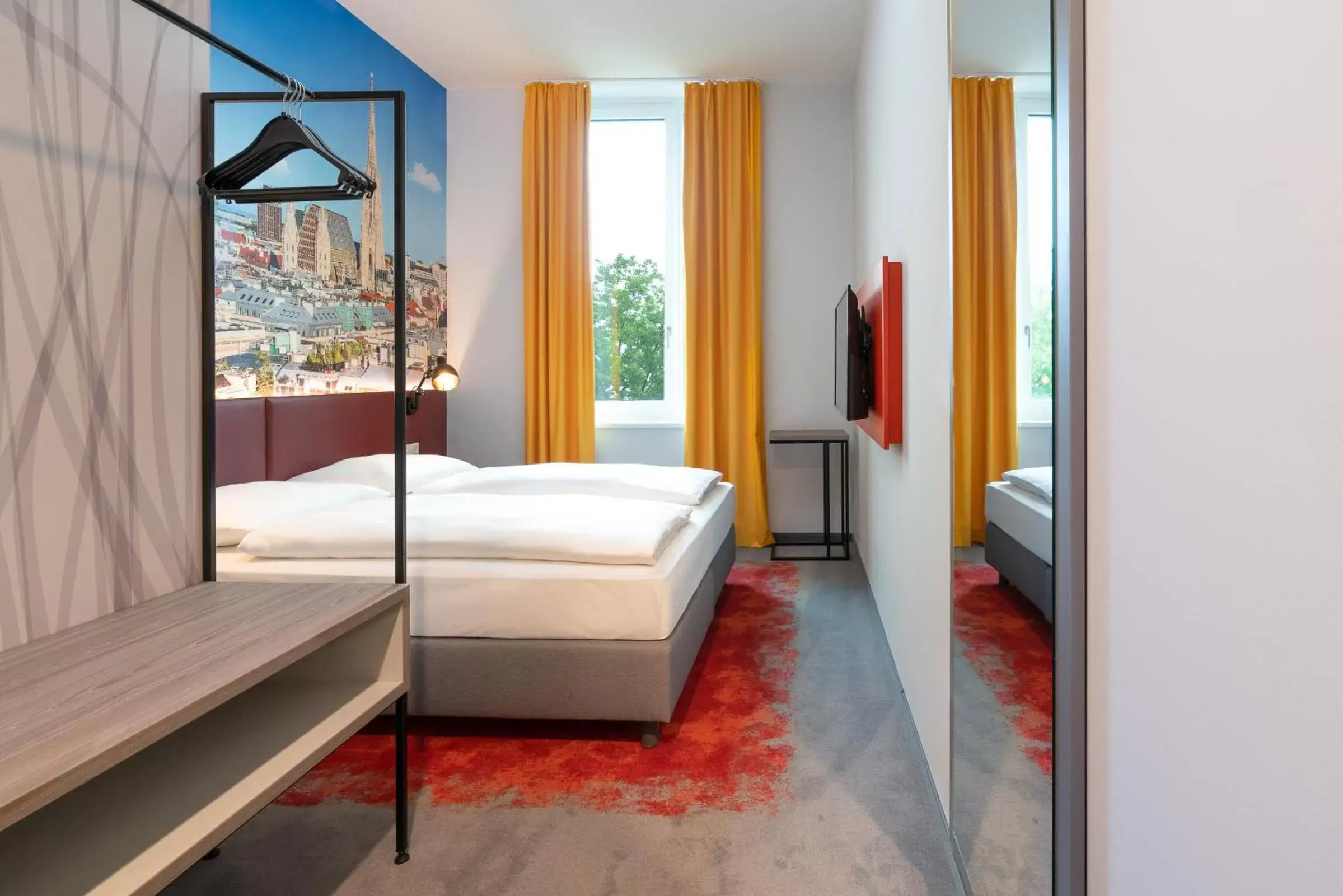 Double Room in Campanile Vienna South Double Room in Campanile Vienna South