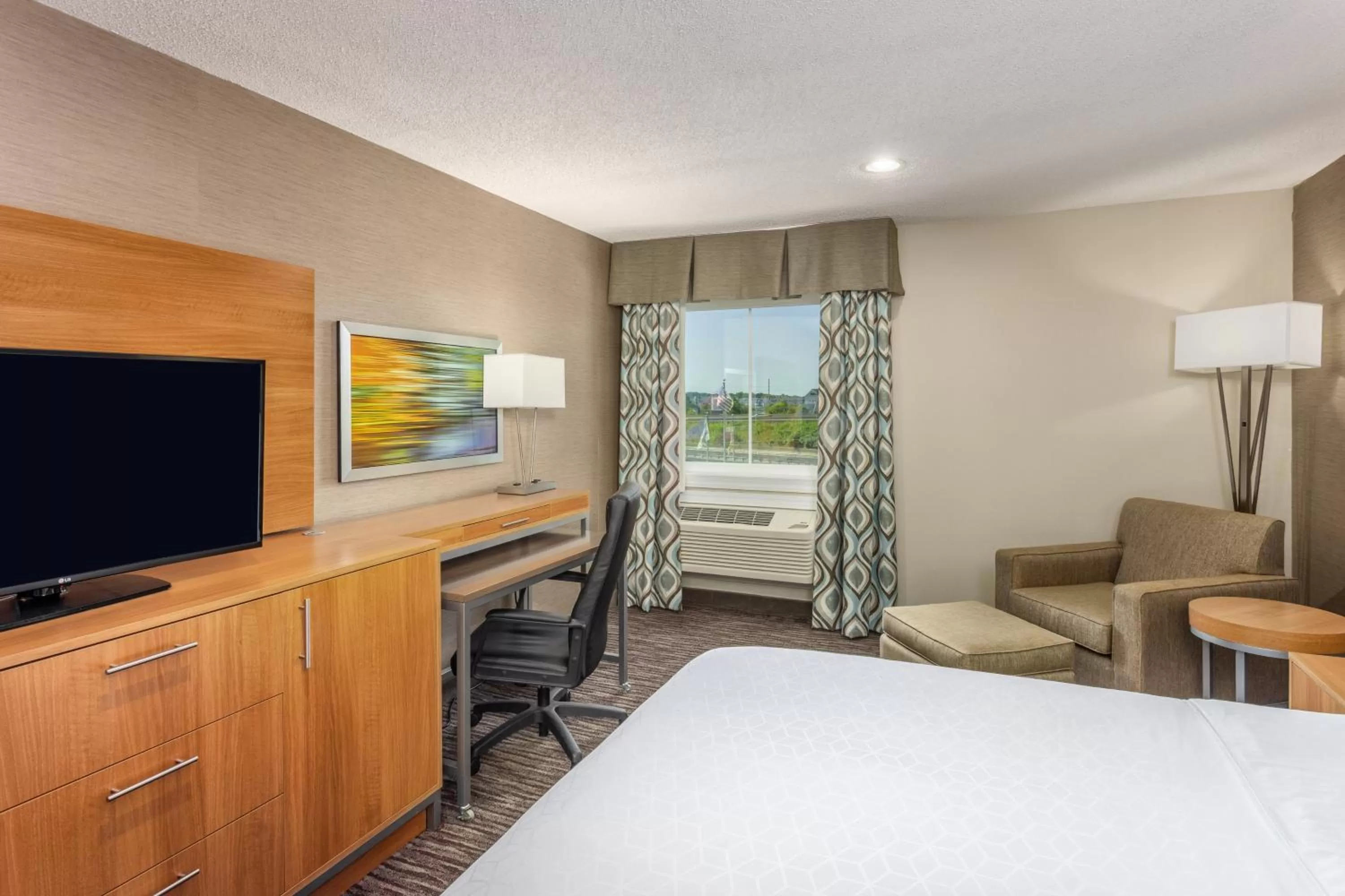 Photo of the whole room, Bed in Holiday Inn Express Annapolis East-Kent Island by IHG