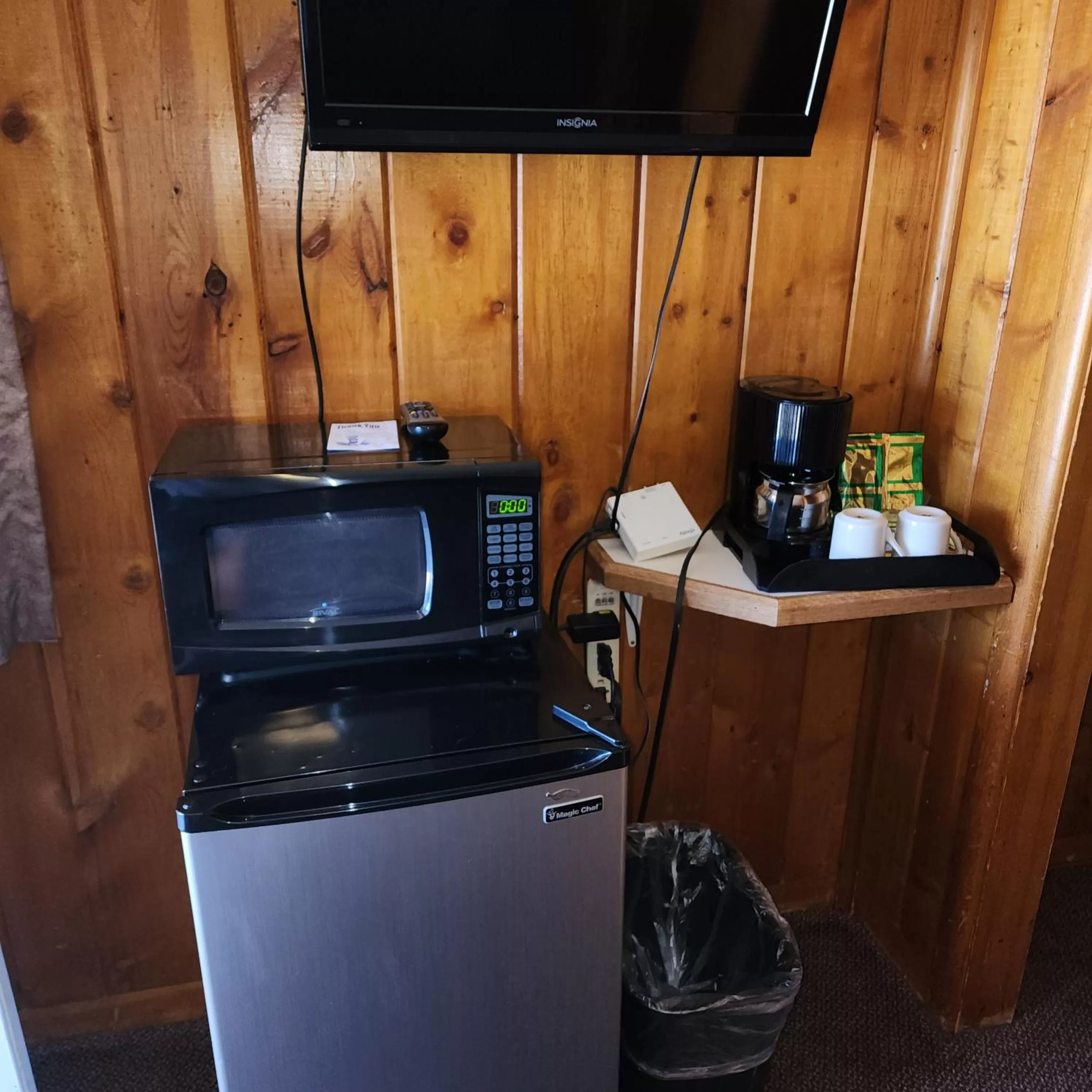 minibar in Canyon Motel near Rocky Mountain National Park