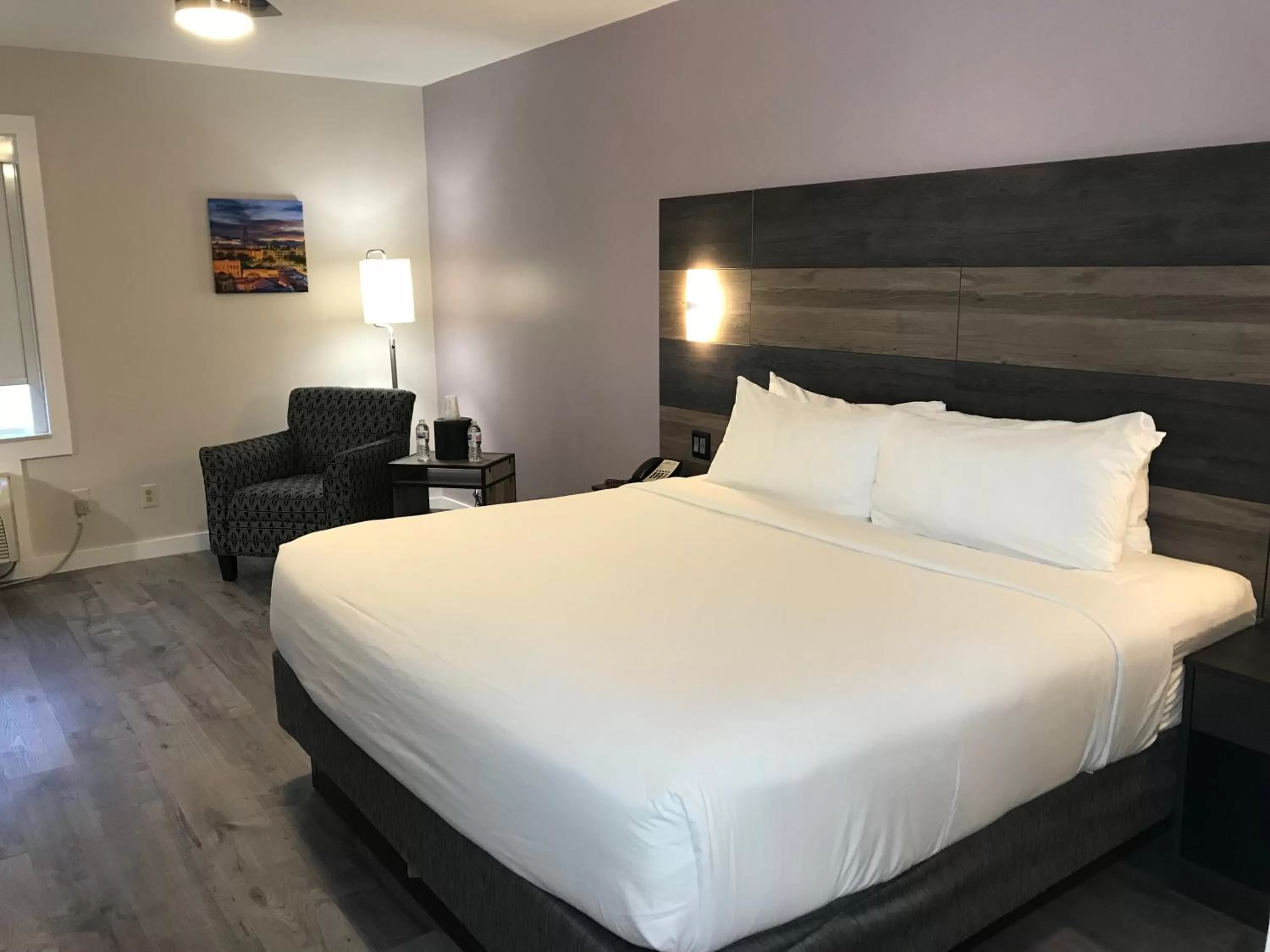 Bed in HoM, A Trademark Collection Hotel