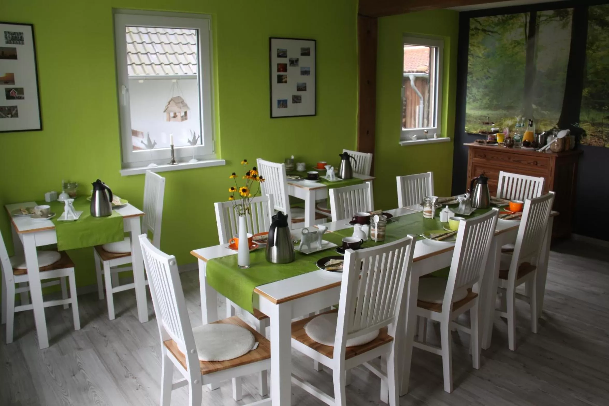 Restaurant/places to eat in mein kleinHOTEL