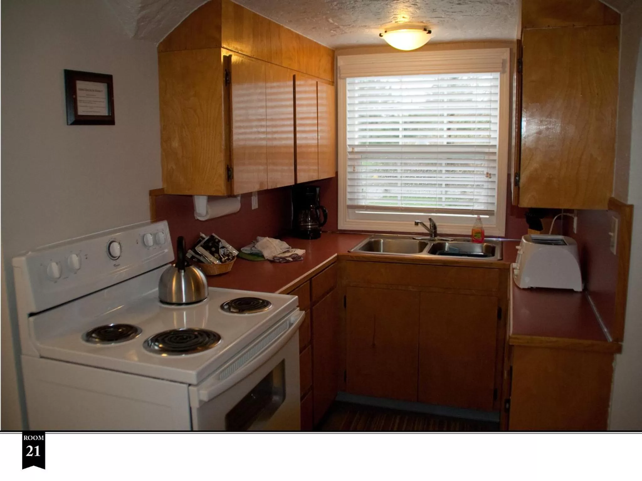 Kitchen or kitchenette in Ecola Creek Lodge