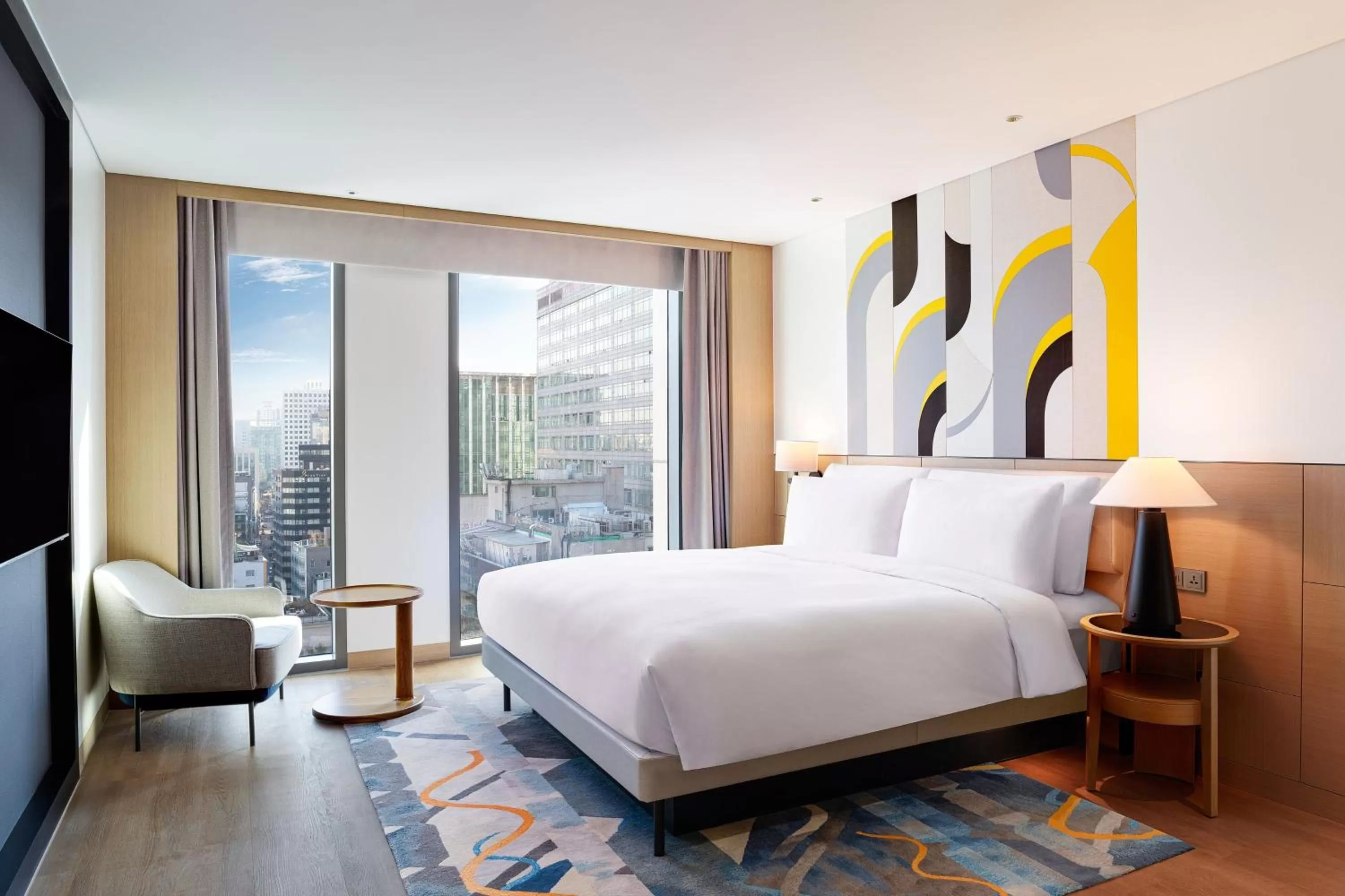 Photo of the whole room, Bed in Le Meridien Seoul Myeongdong